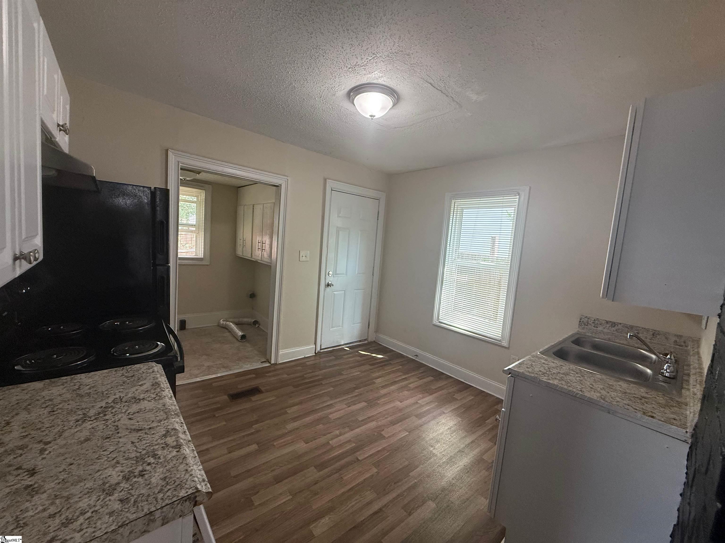 216 Spartanburg Street Greenville, SC 29607-1023