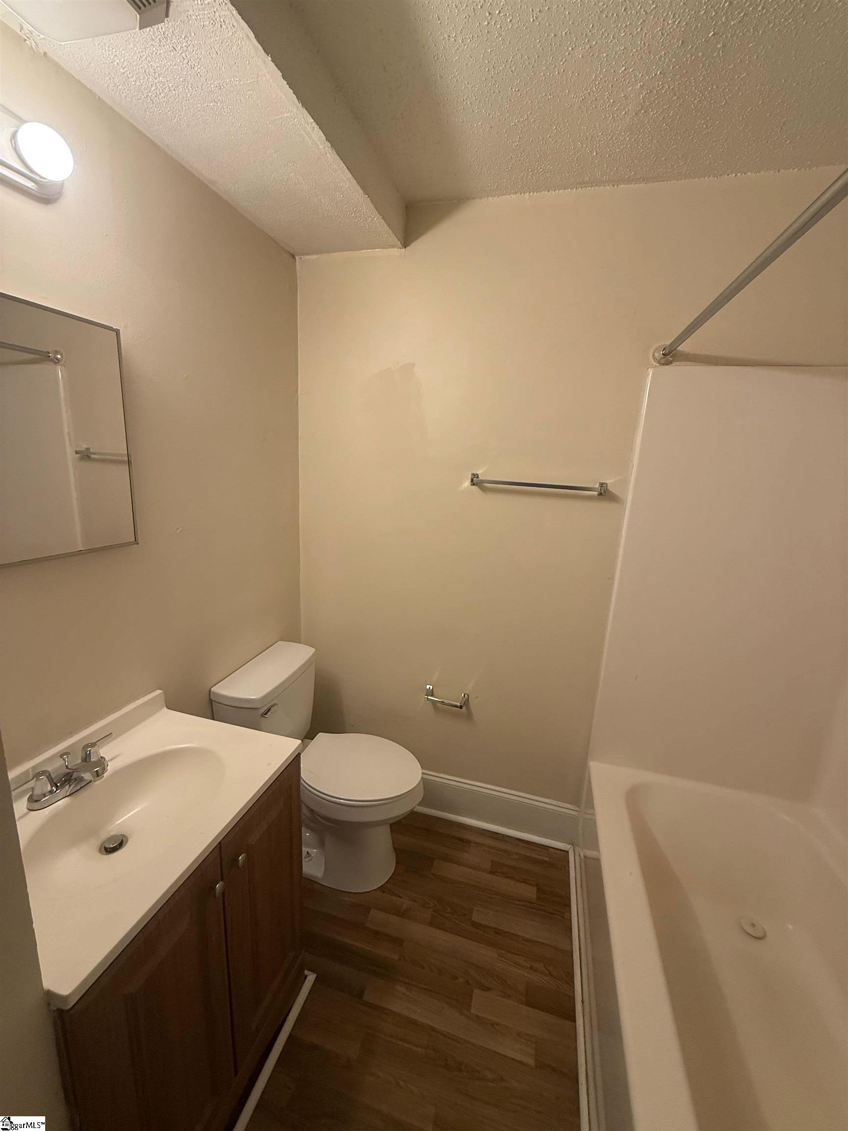 216 Spartanburg Street Greenville, SC 29607-1023