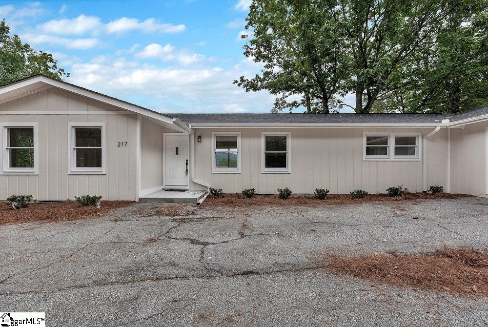 217 Rockcrest Ridge Cleveland, SC 29635