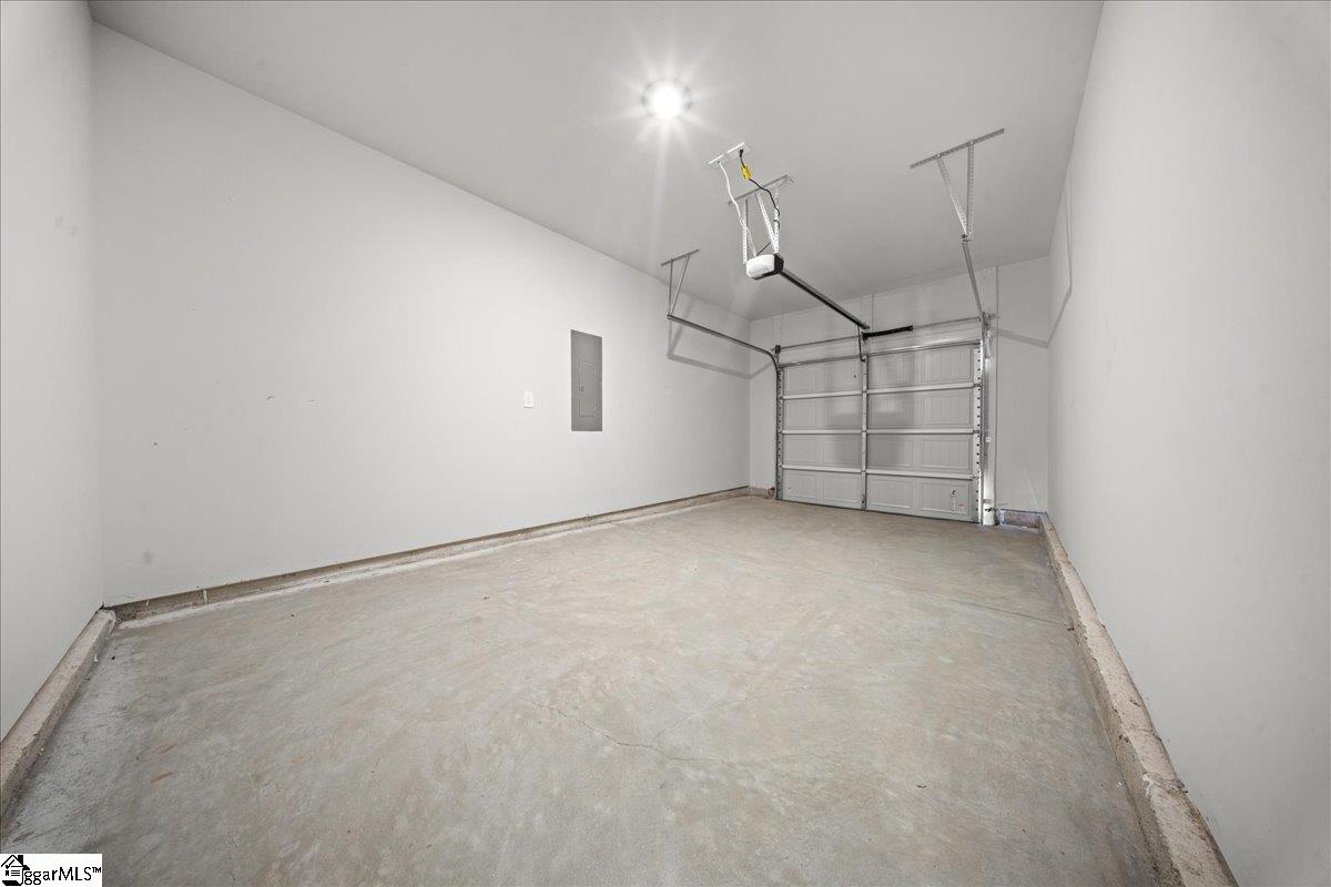 5 Pleasure Lane Taylors, SC 29687