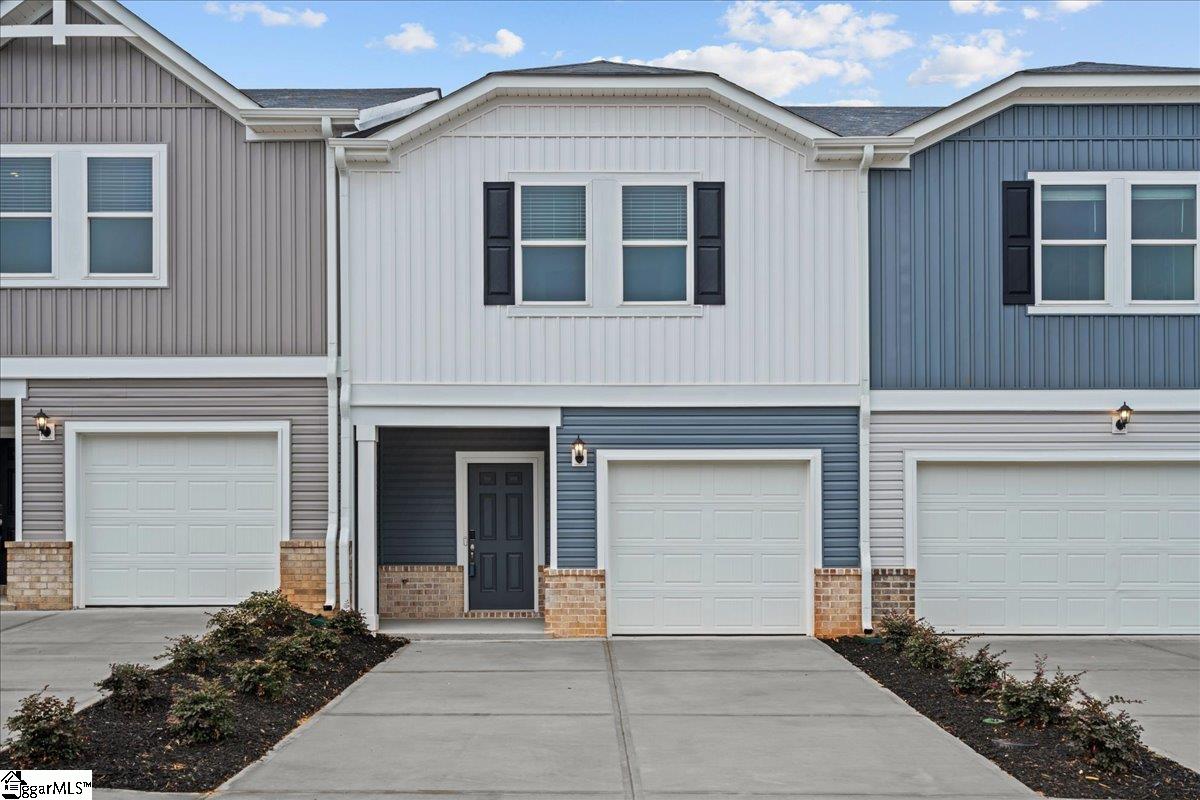 107 Pleasure Lane Taylors, SC 29687