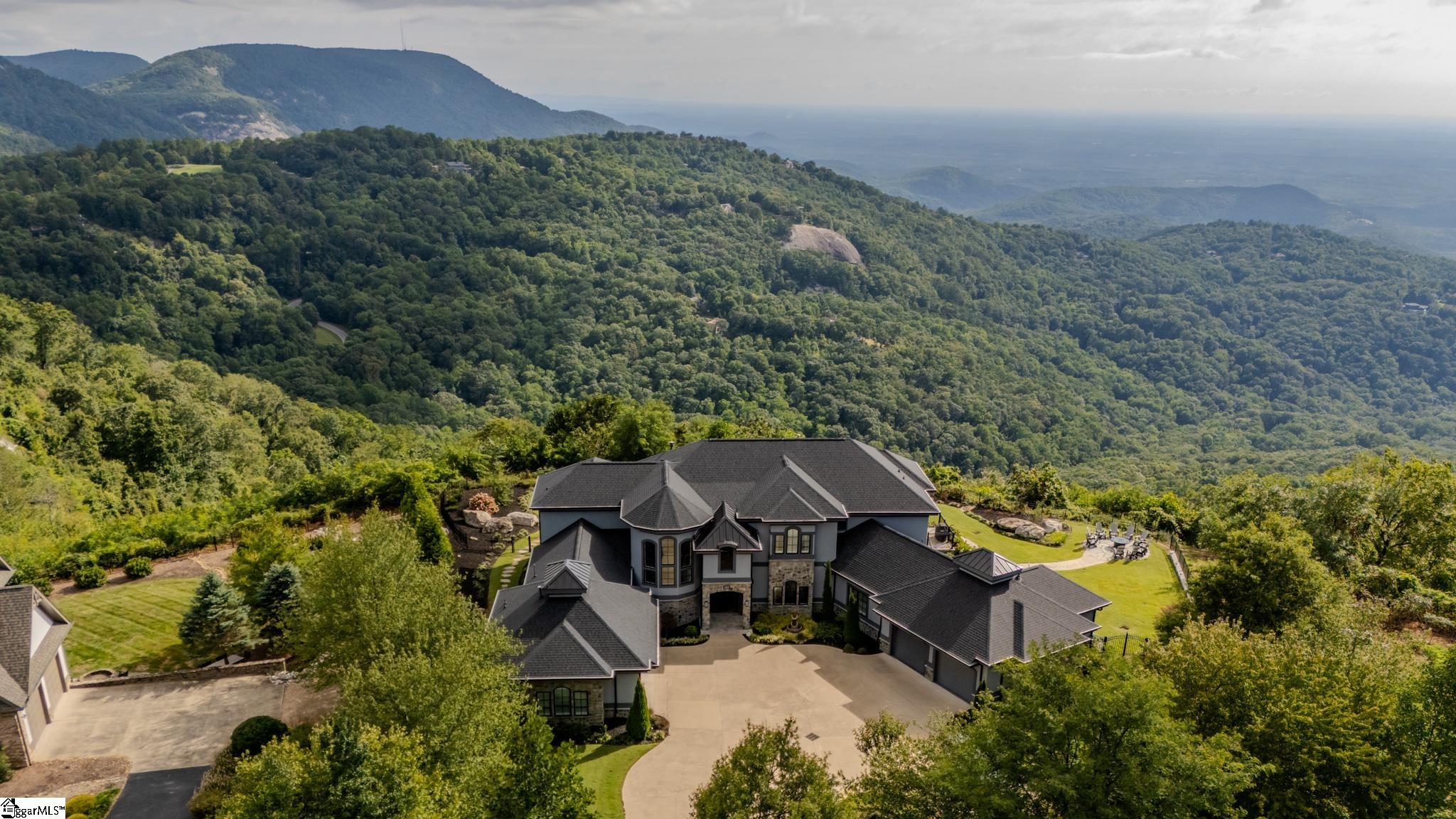 Homes for sale in Landrum, SC | 105 The Cliffs Pkwy, Landrum, SC 29356 | MLS# 1567498