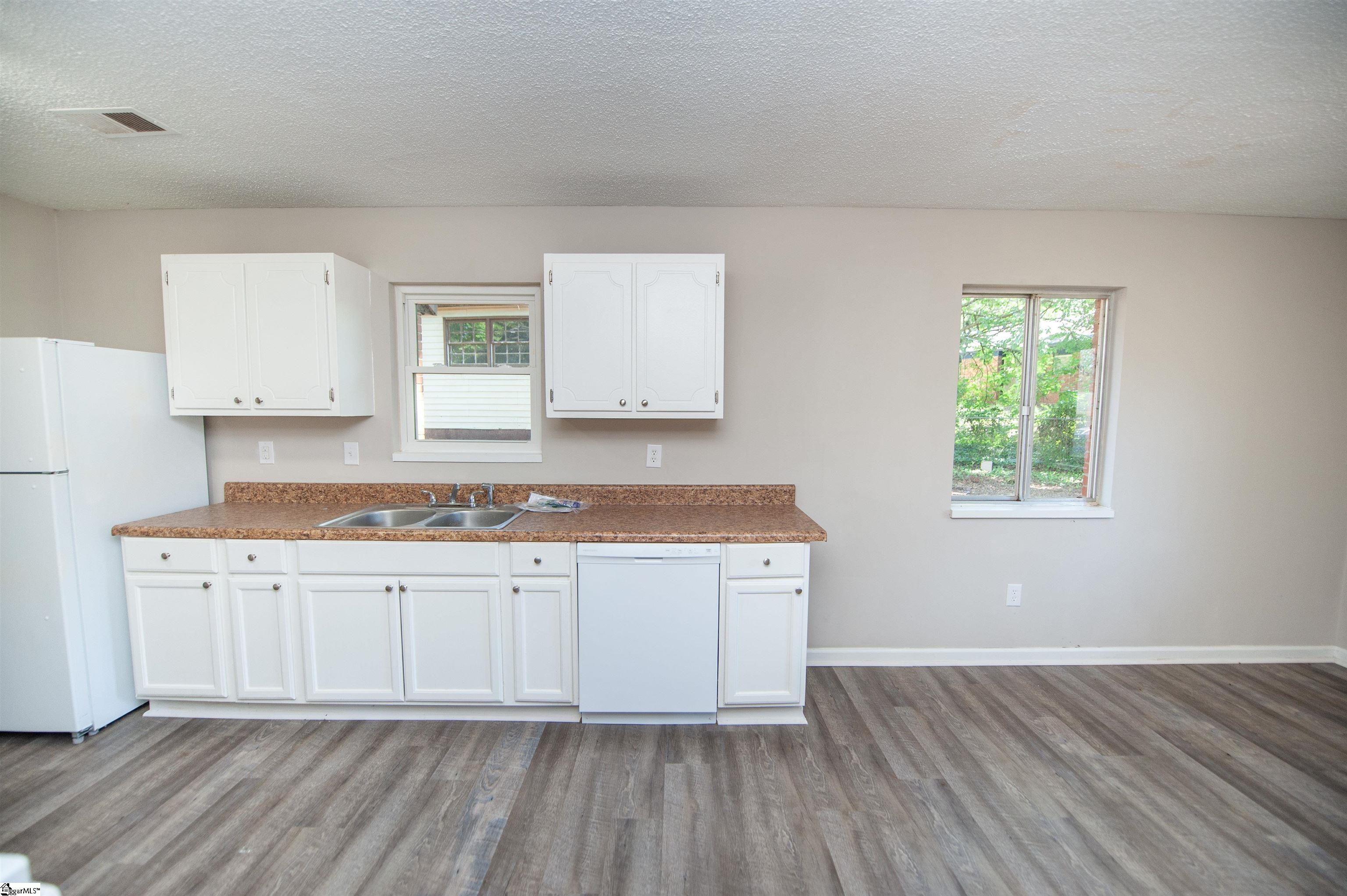 103 Moffit Court Spartanburg, SC 29301