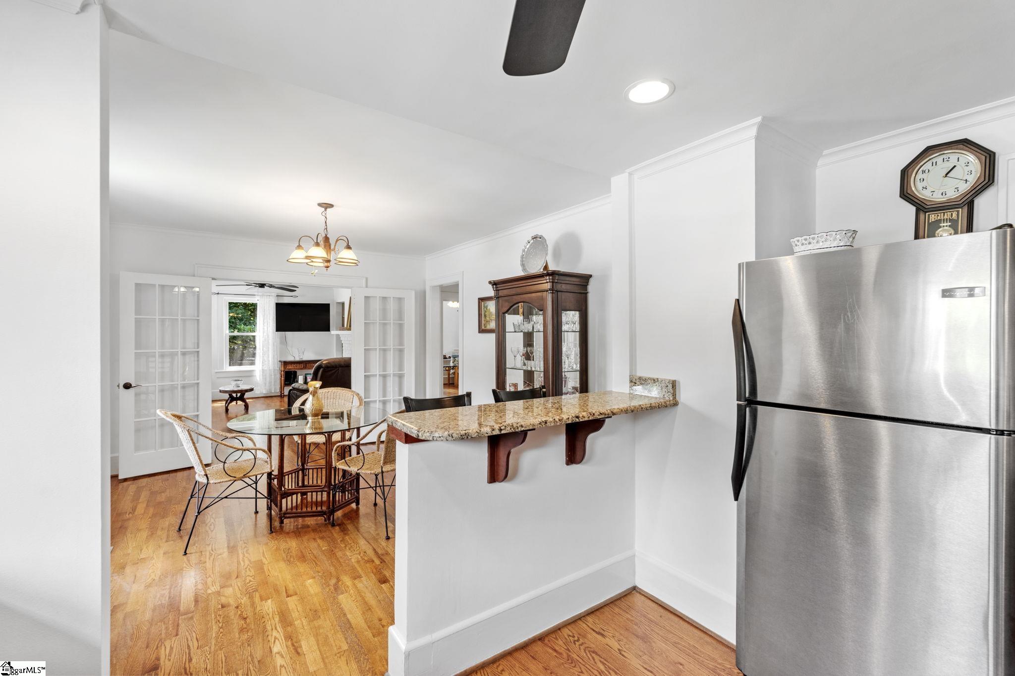 318 E Hillcrest Drive Greenville, SC 29609
