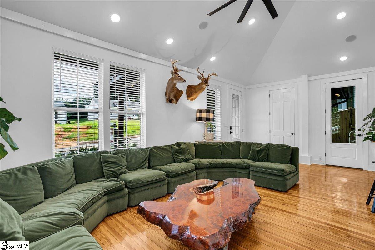18 Pendleton Road Greenville, SC 29611