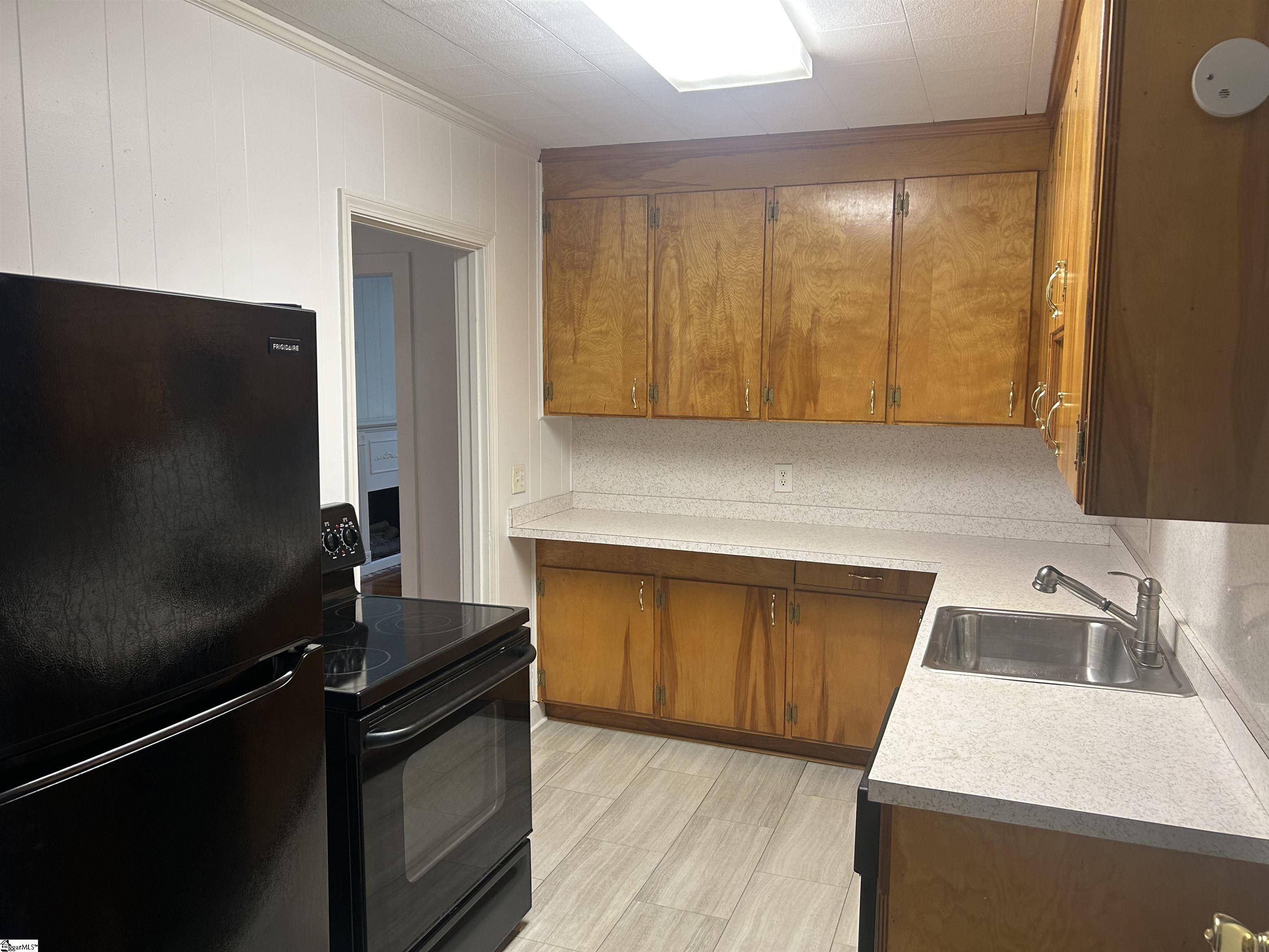 204 Elm Street Clinton, SC 29325