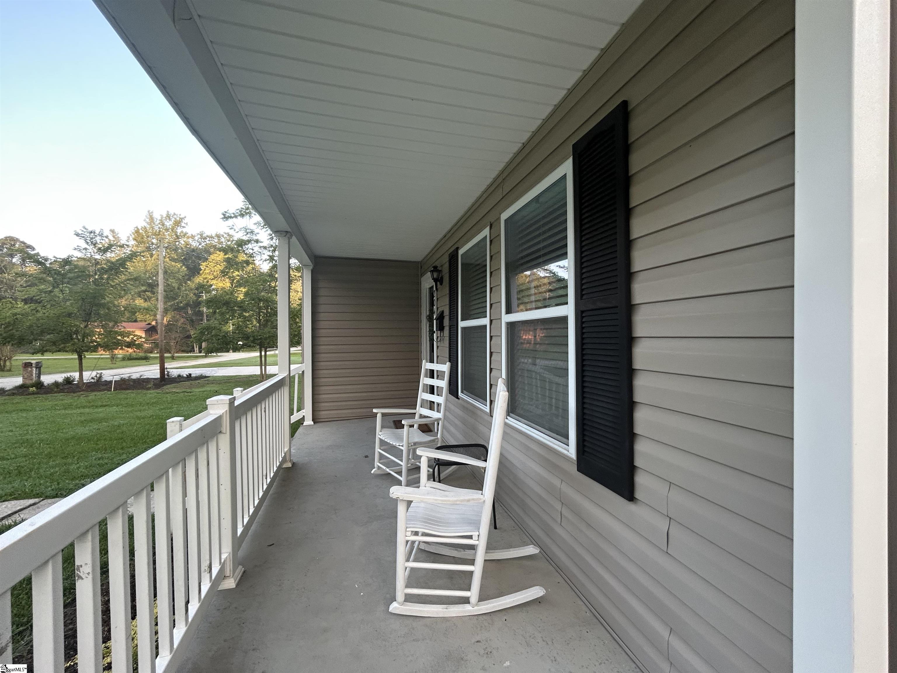 204 Elm Street Clinton, SC 29325