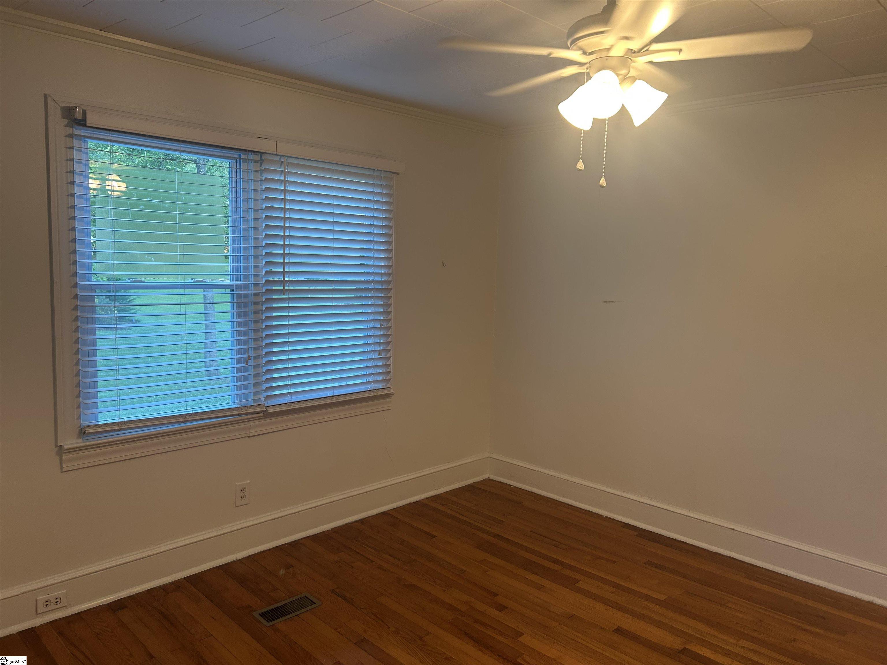 204 Elm Street Clinton, SC 29325