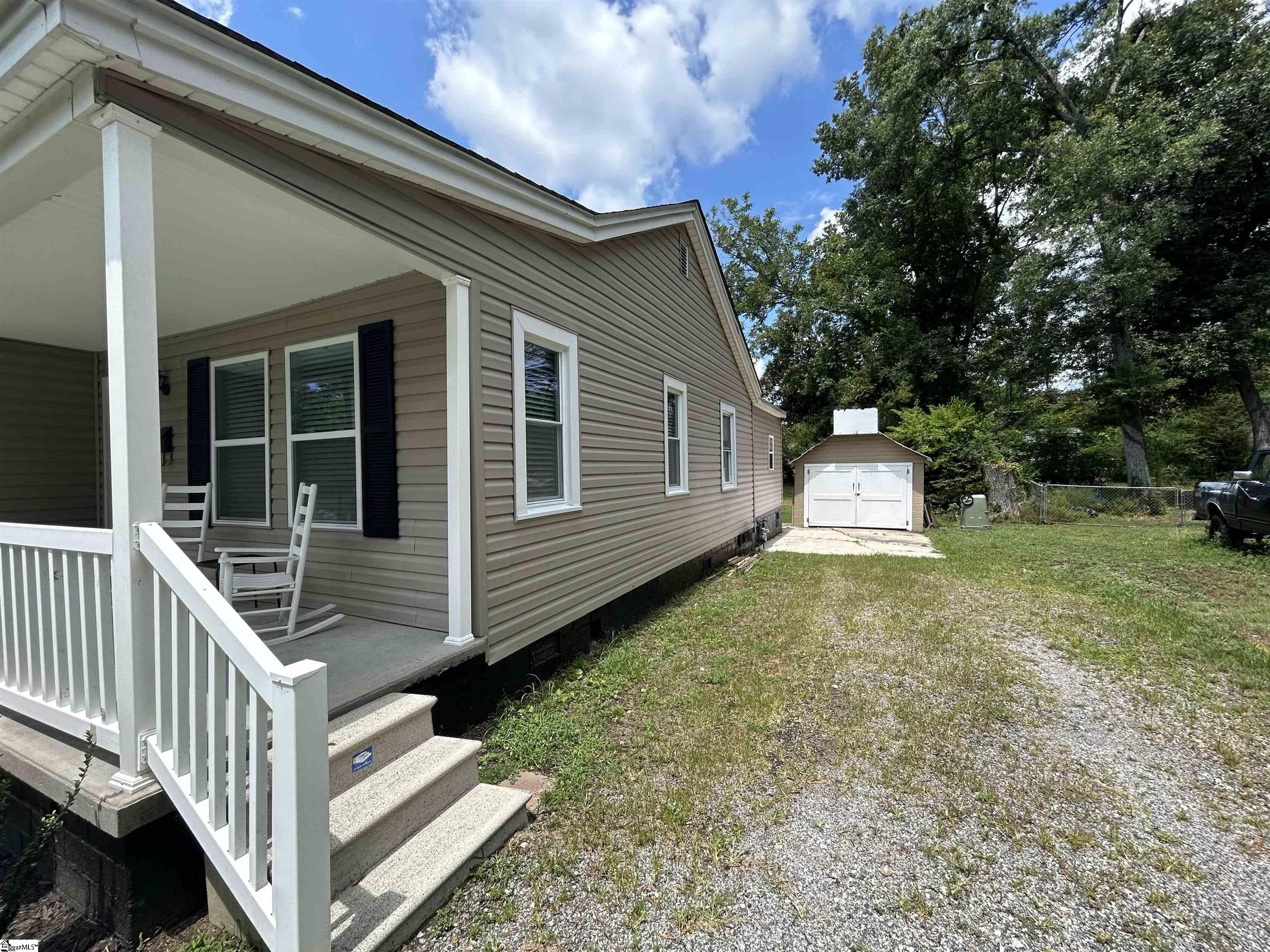 204 Elm Street Clinton, SC 29325