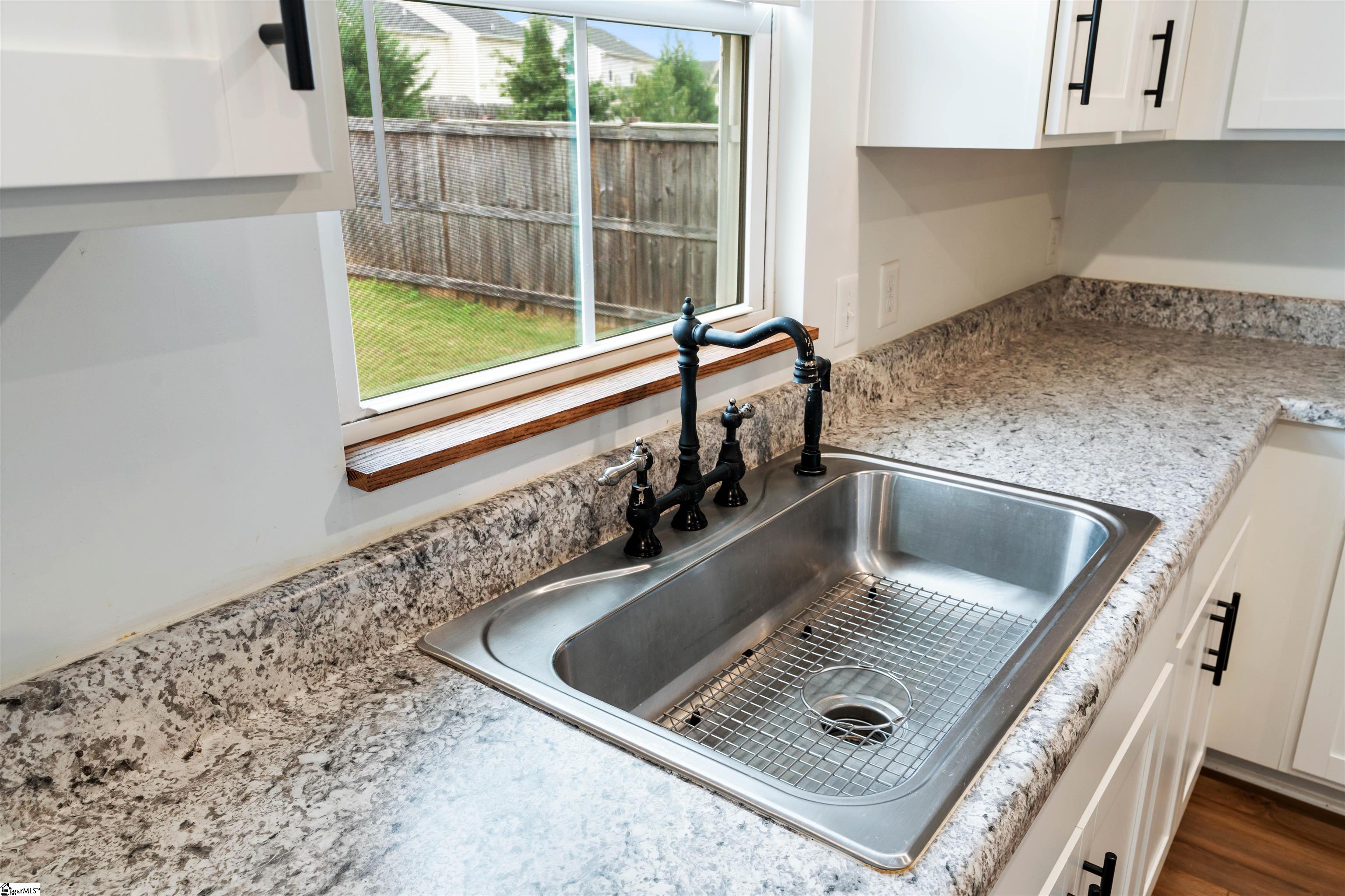 805 Danforth Drive Greenville, SC 29617