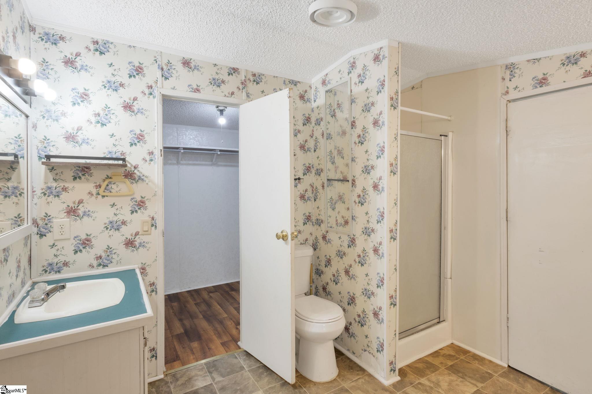 123 Twin Pond Road Easley, SC 29640