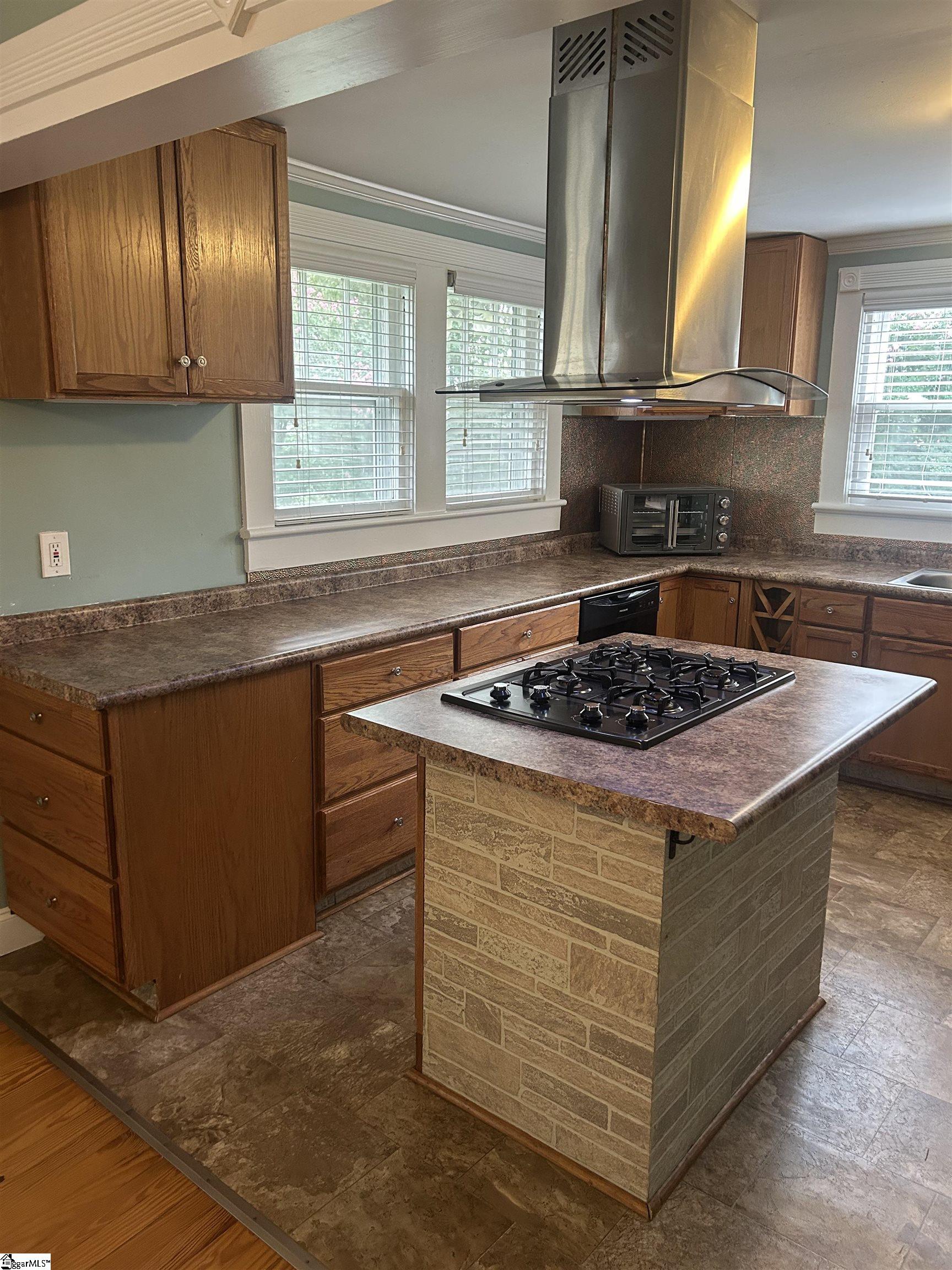 101 Old Grove Road Greenville, SC 29673