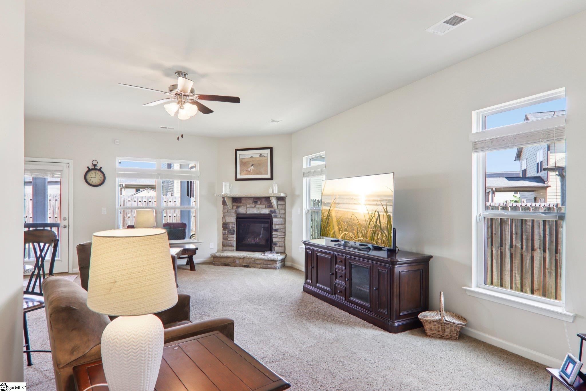 129 Deer Drive Powdersville, SC 29611