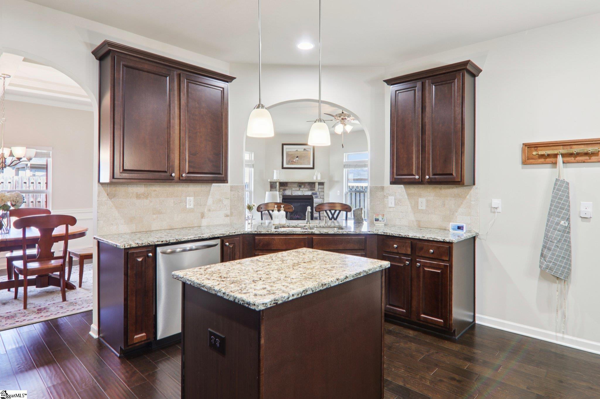 129 Deer Drive Powdersville, SC 29611
