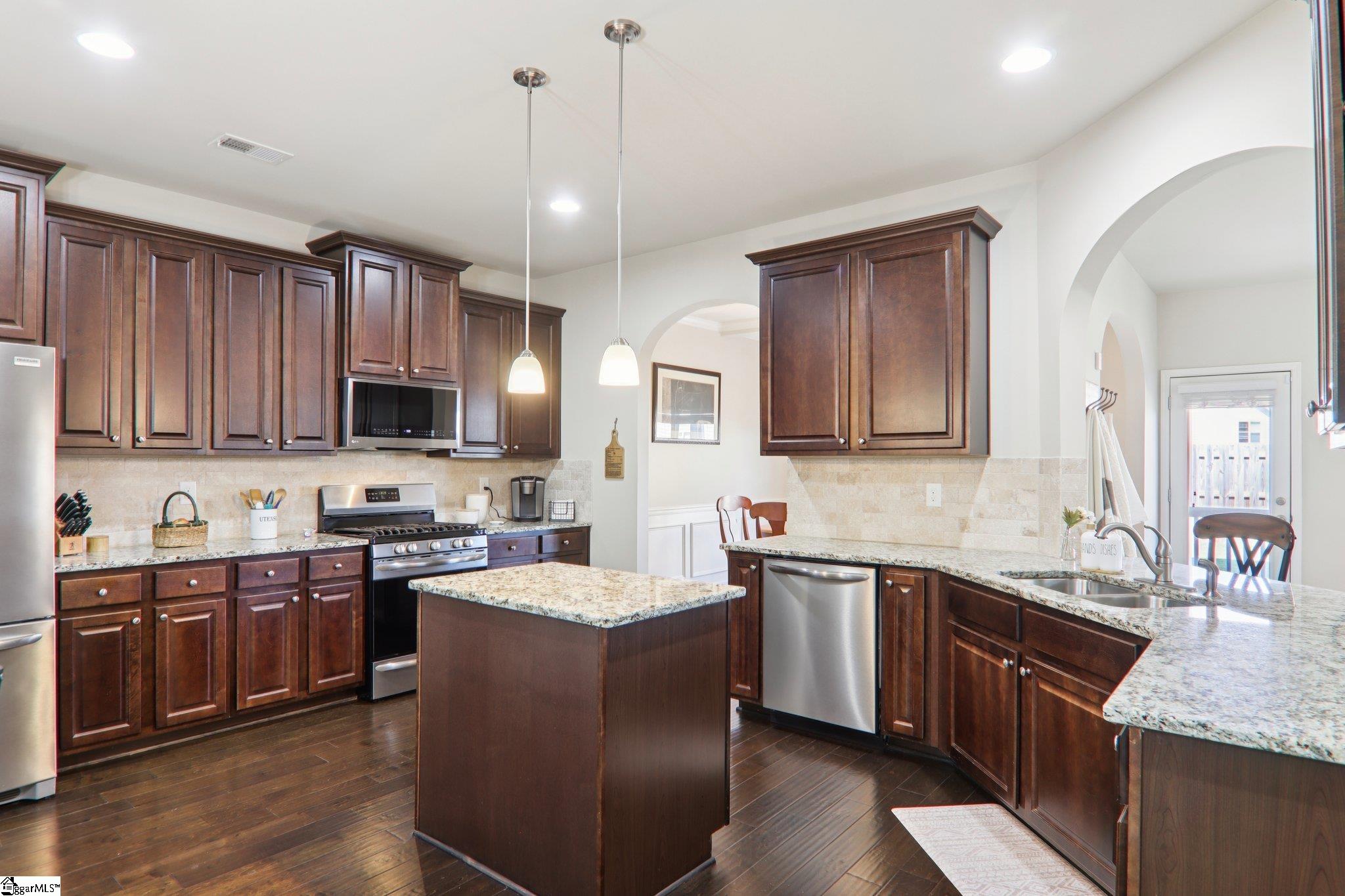 129 Deer Drive Powdersville, SC 29611