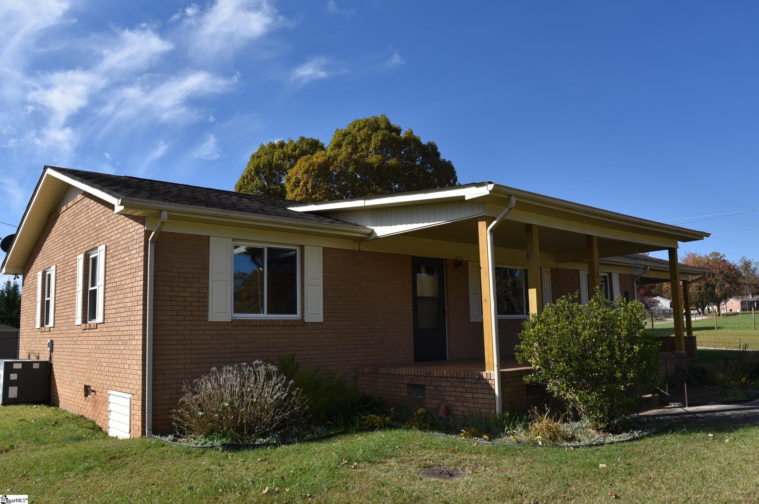 143 Highway 101 Landrum, SC 29356
