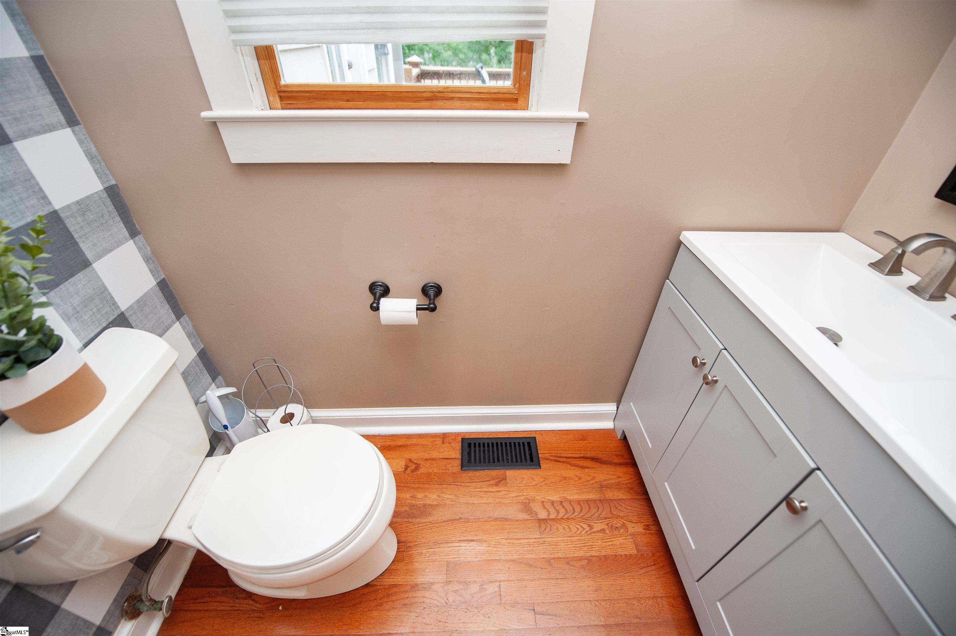 307 Lakewinds Boulevard Inman, SC 29349