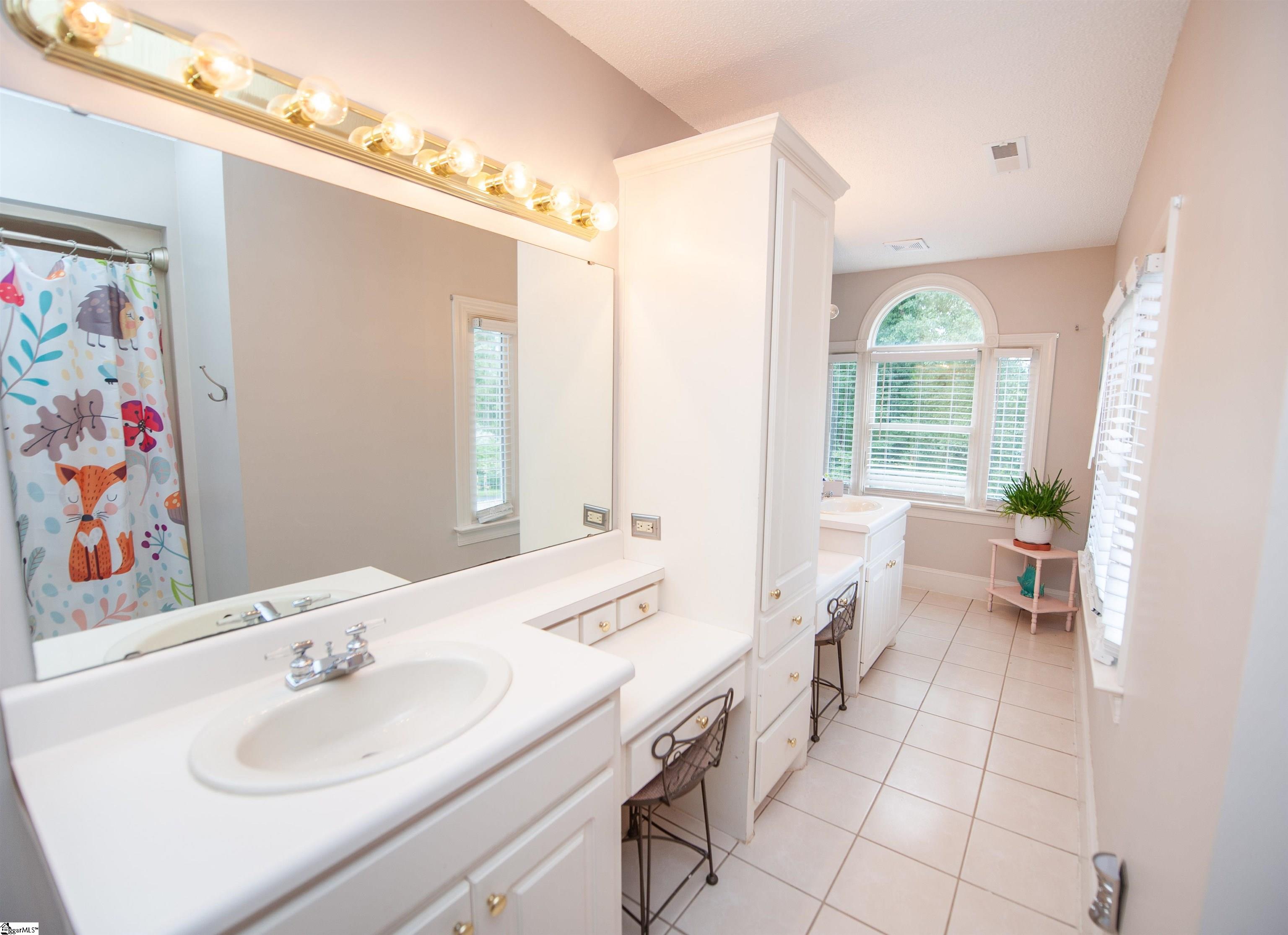 307 Lakewinds Boulevard Inman, SC 29349