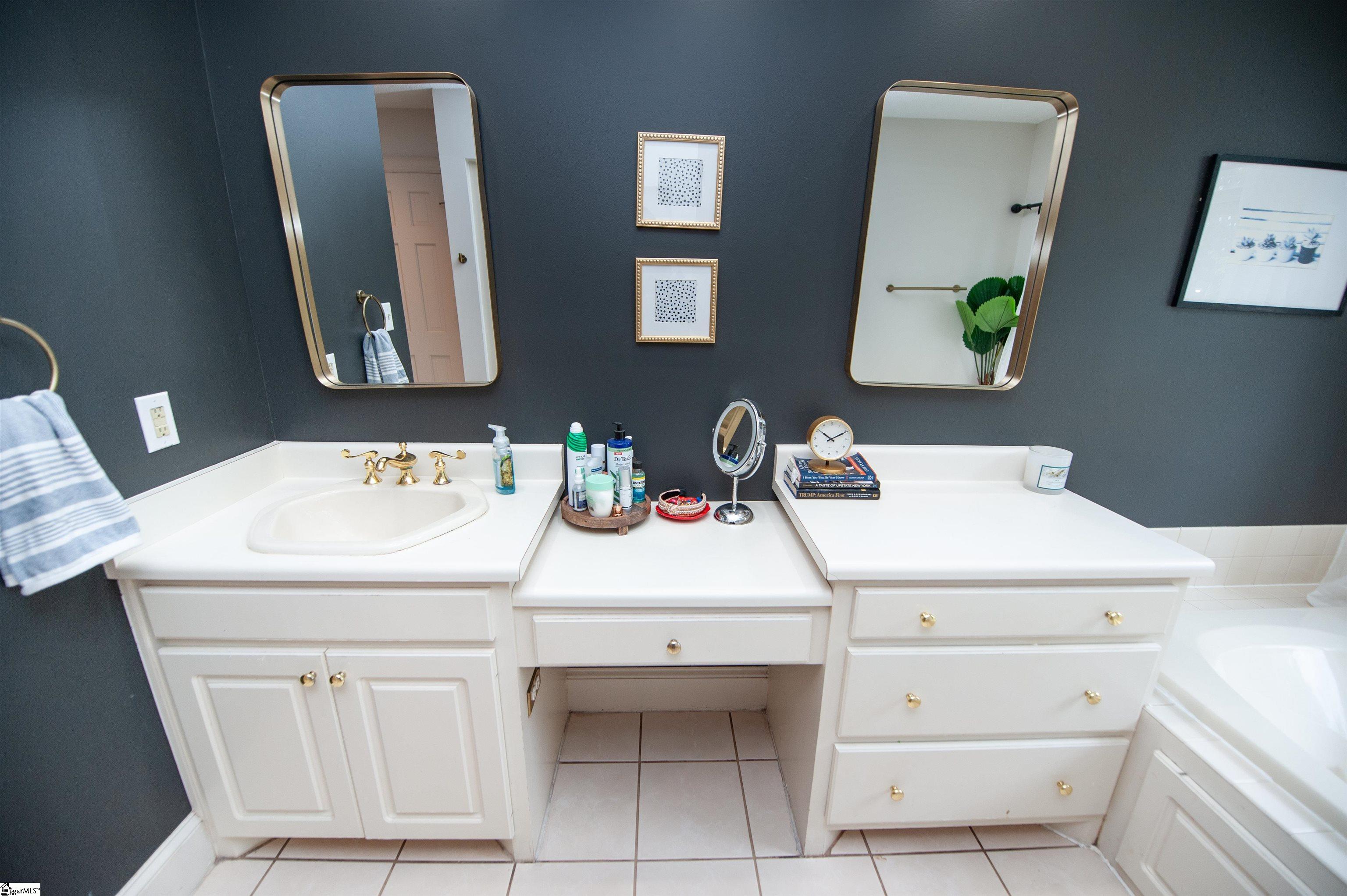 307 Lakewinds Boulevard Inman, SC 29349
