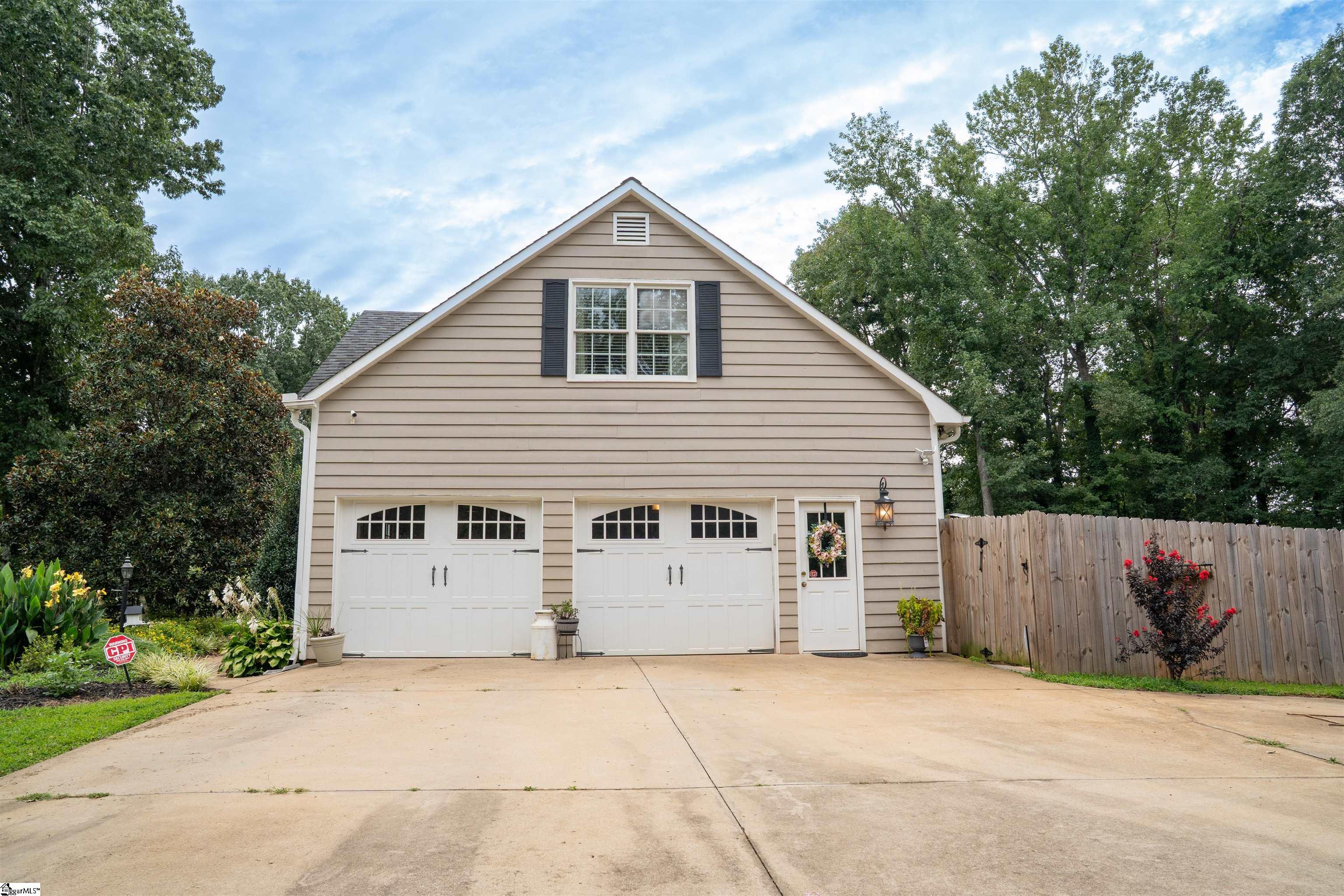 307 Lakewinds Boulevard Inman, SC 29349