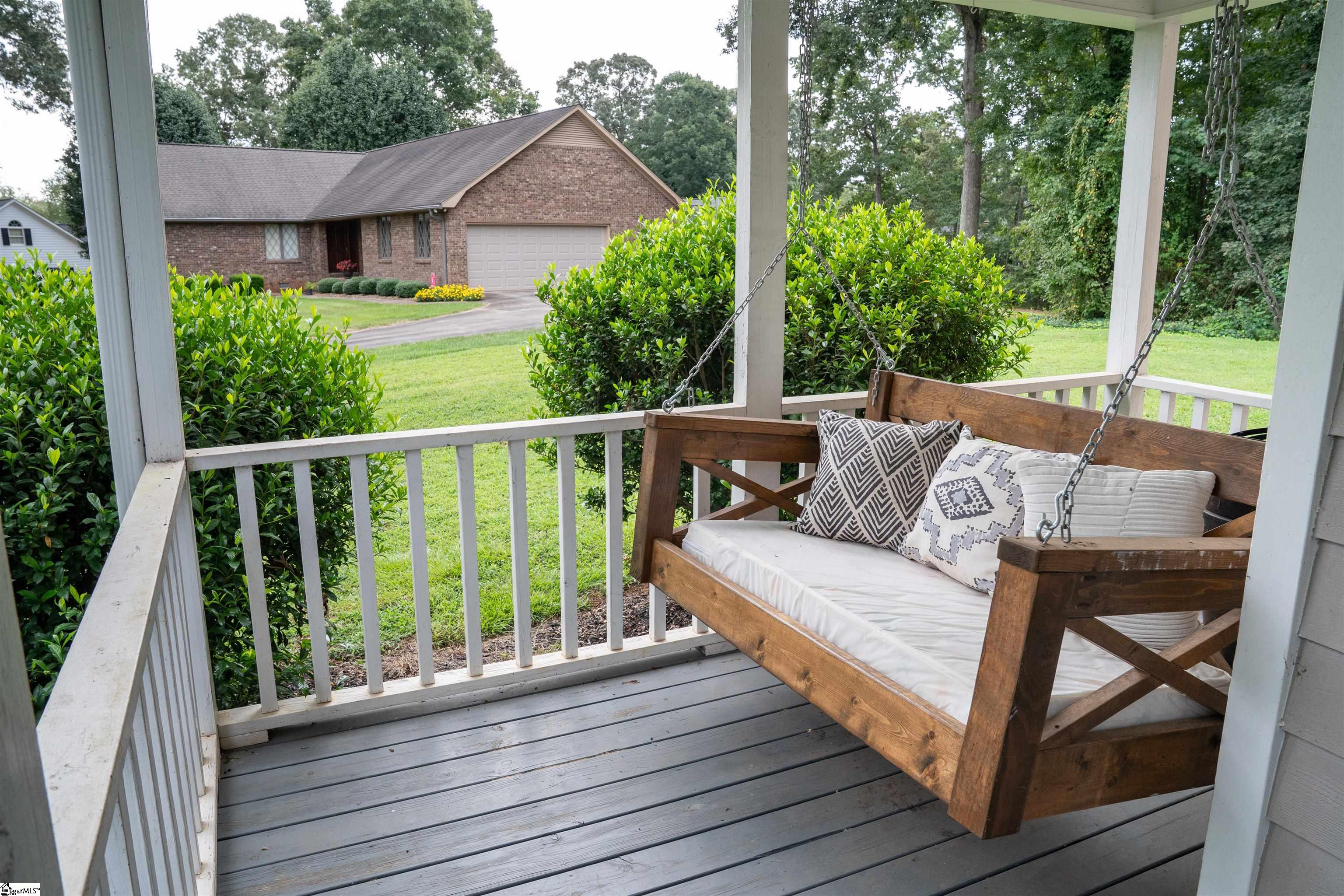 307 Lakewinds Boulevard Inman, SC 29349
