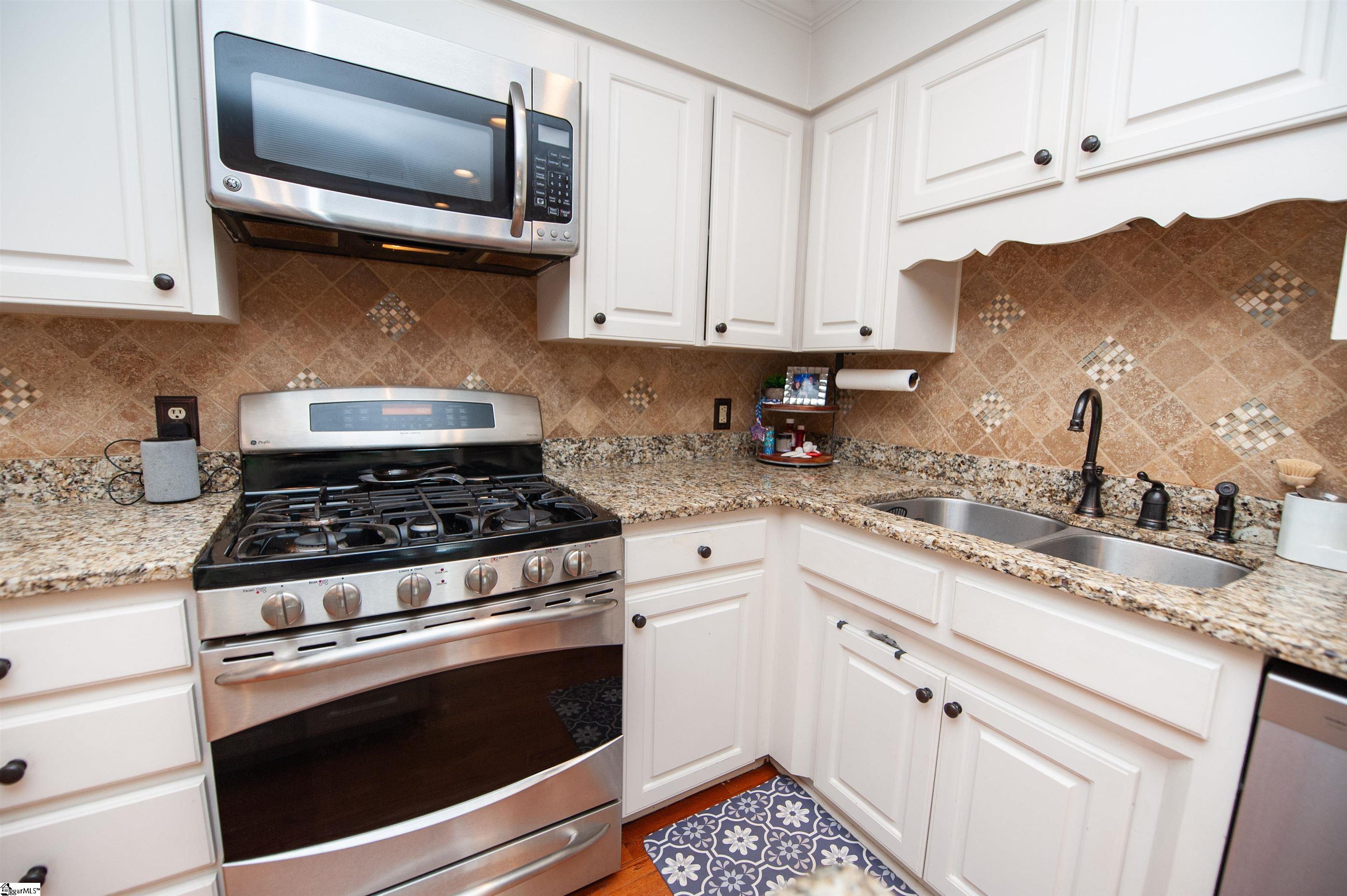 307 Lakewinds Boulevard Inman, SC 29349