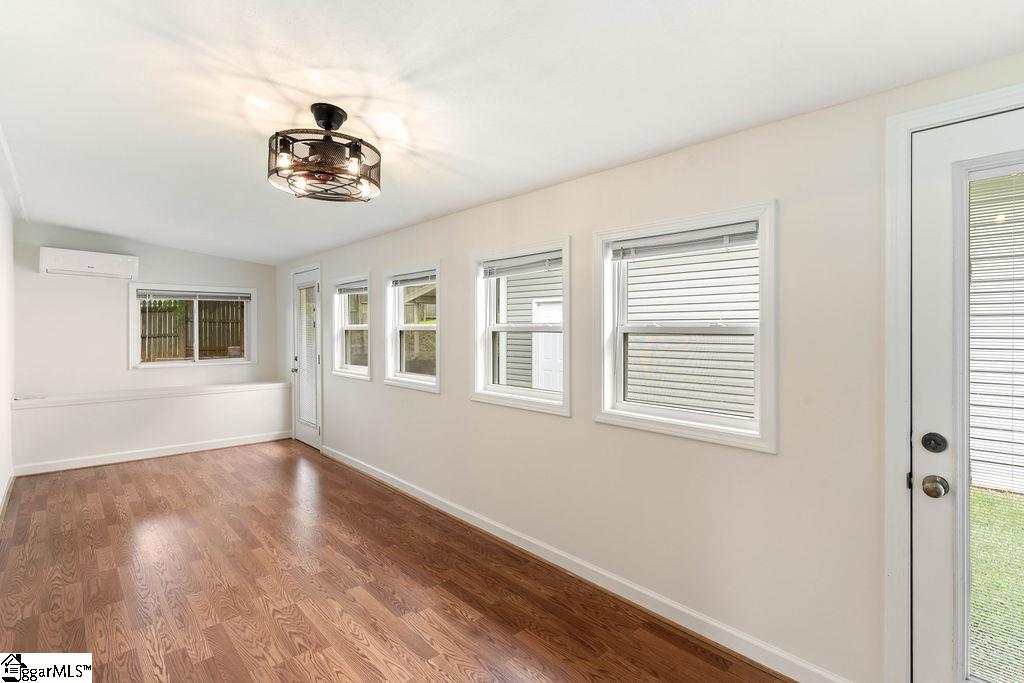 642 Dacusville Road Marietta, SC 29661-9553