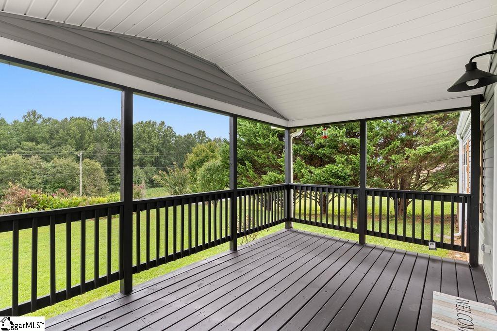 642 Dacusville Road Marietta, SC 29661-9553