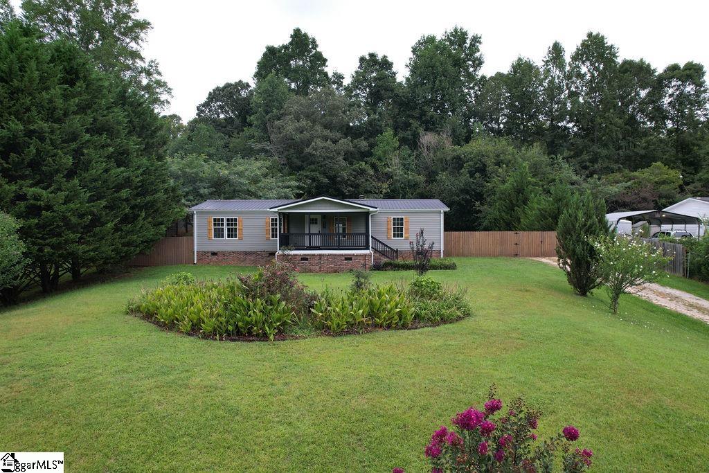 642 Dacusville Road Marietta, SC 29661-9553