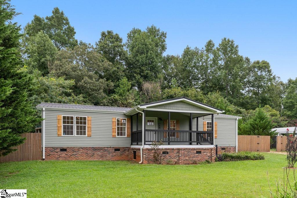 642 Dacusville Road Marietta, SC 29661-9553