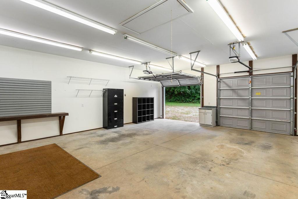 642 Dacusville Road Marietta, SC 29661-9553