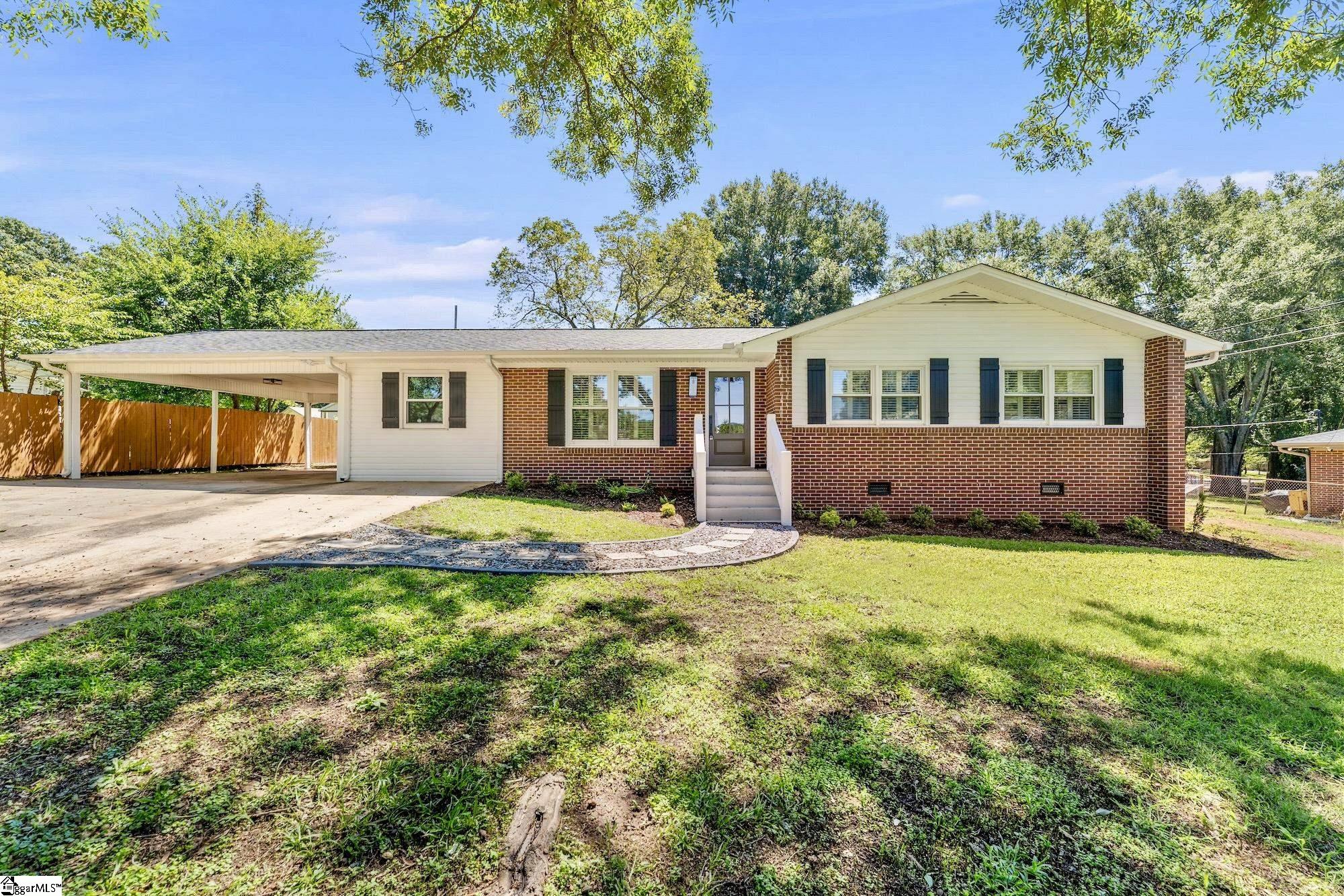203 Fernwood Circle Anderson, SC 29626