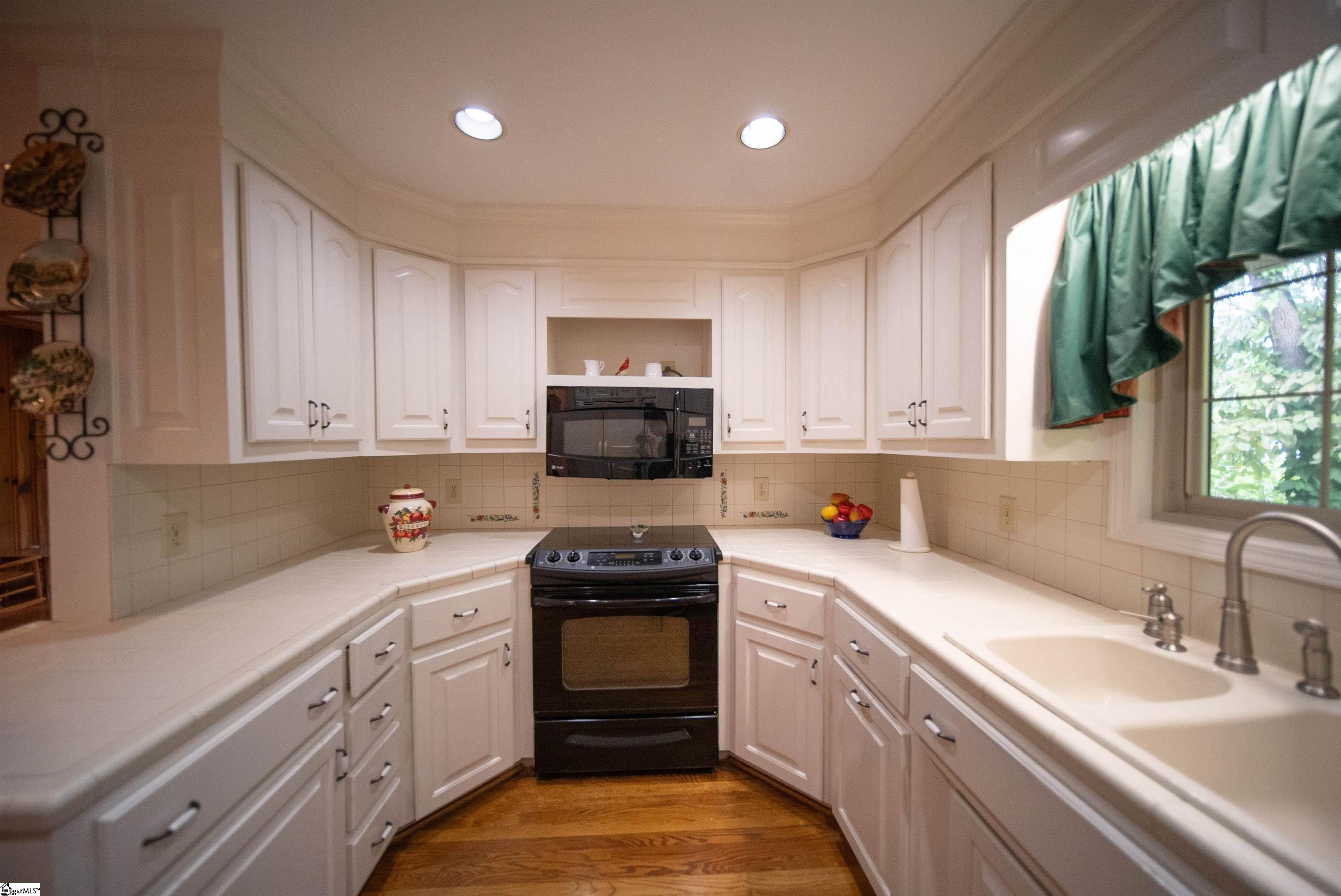 111 N Lanford Road Spartanburg, SC 29301