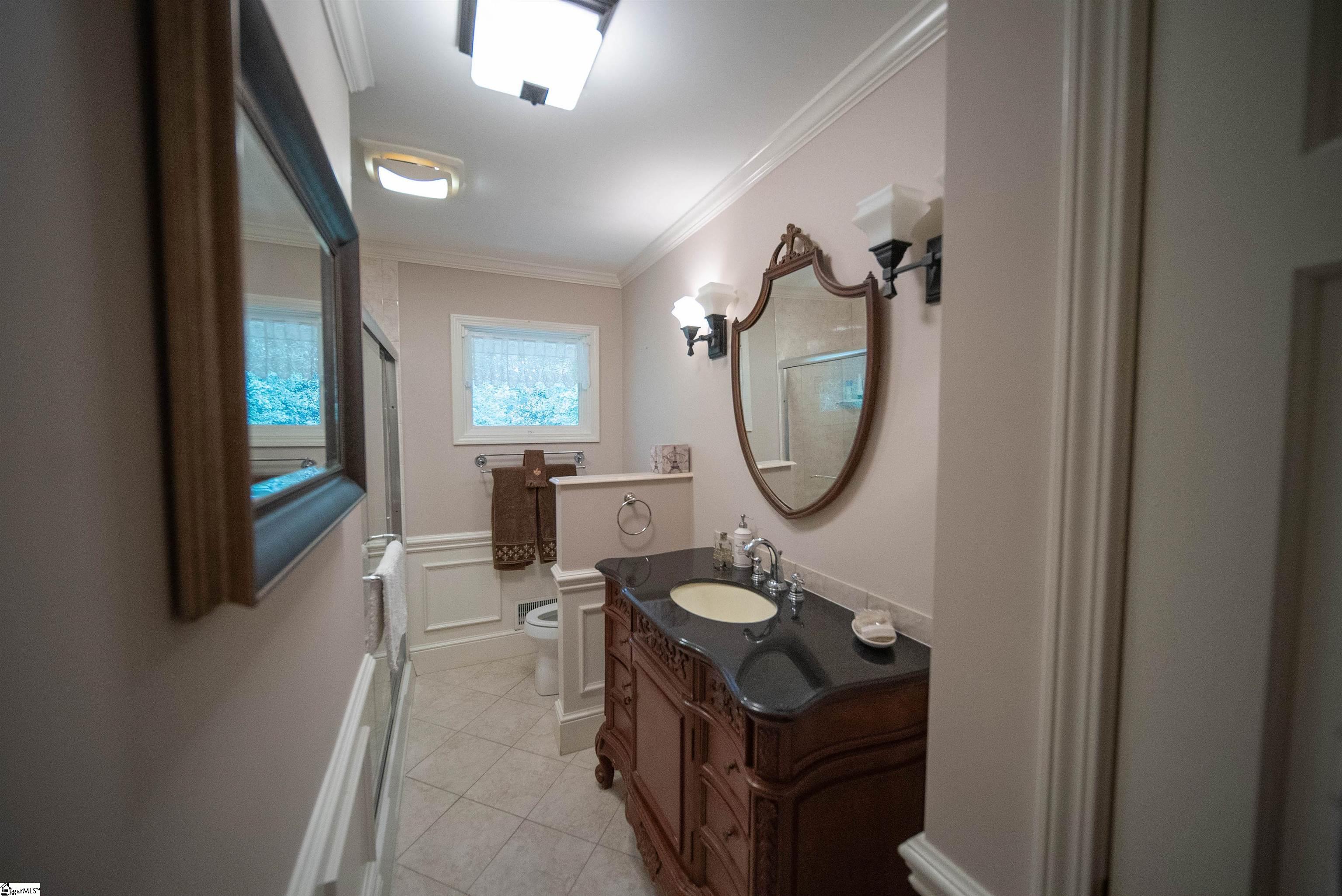 111 N Lanford Road Spartanburg, SC 29301