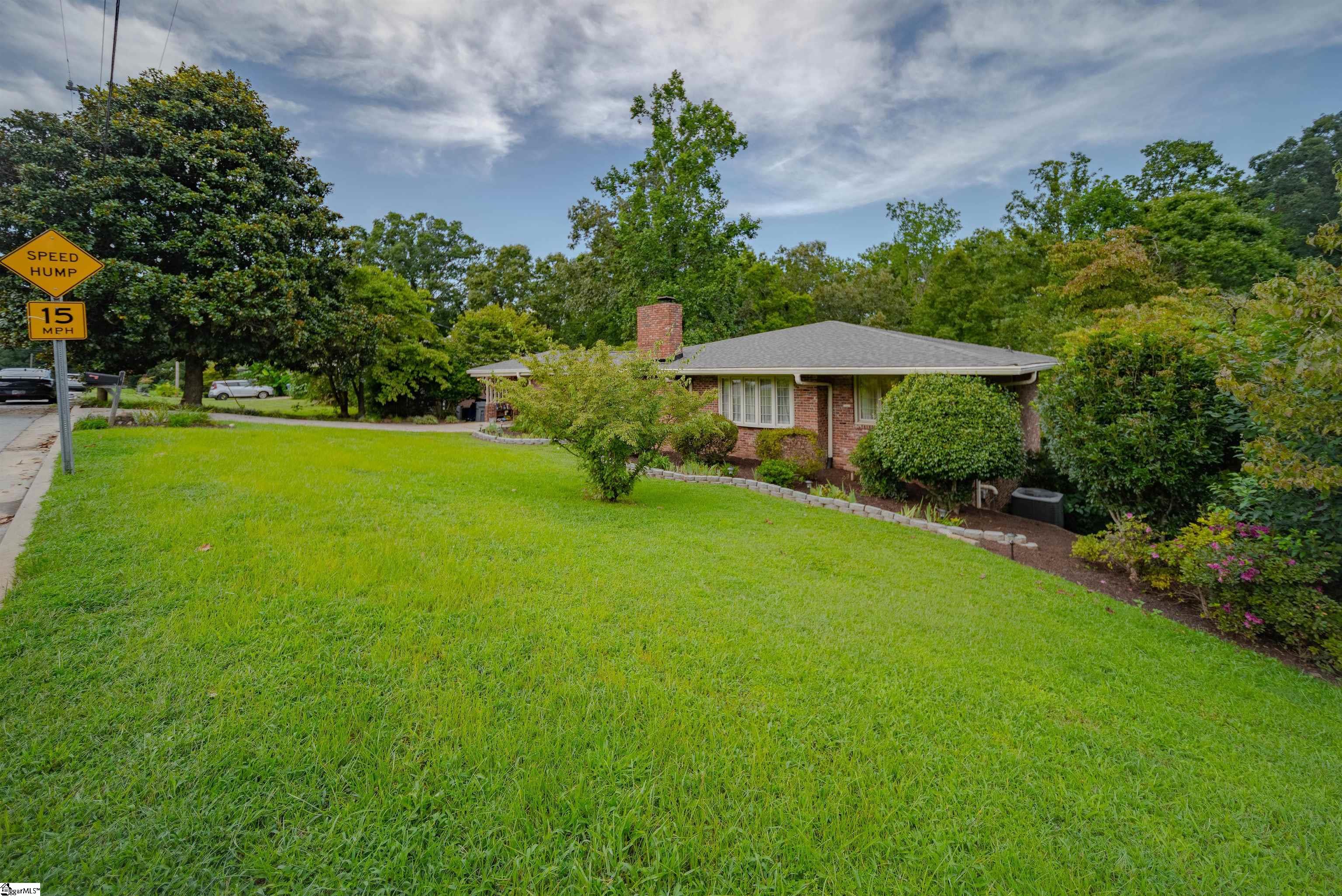111 N Lanford Road Spartanburg, SC 29301