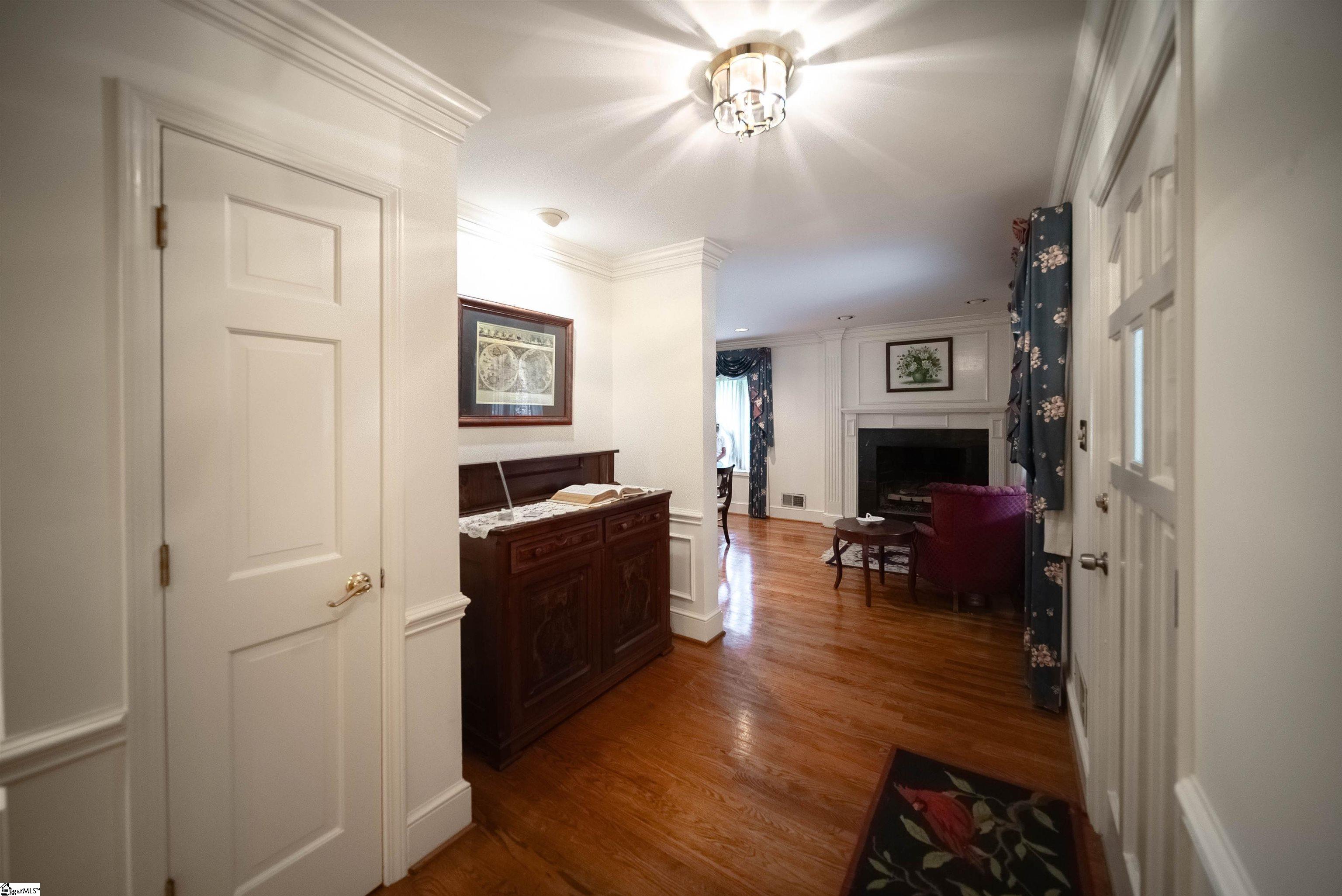 111 N Lanford Road Spartanburg, SC 29301