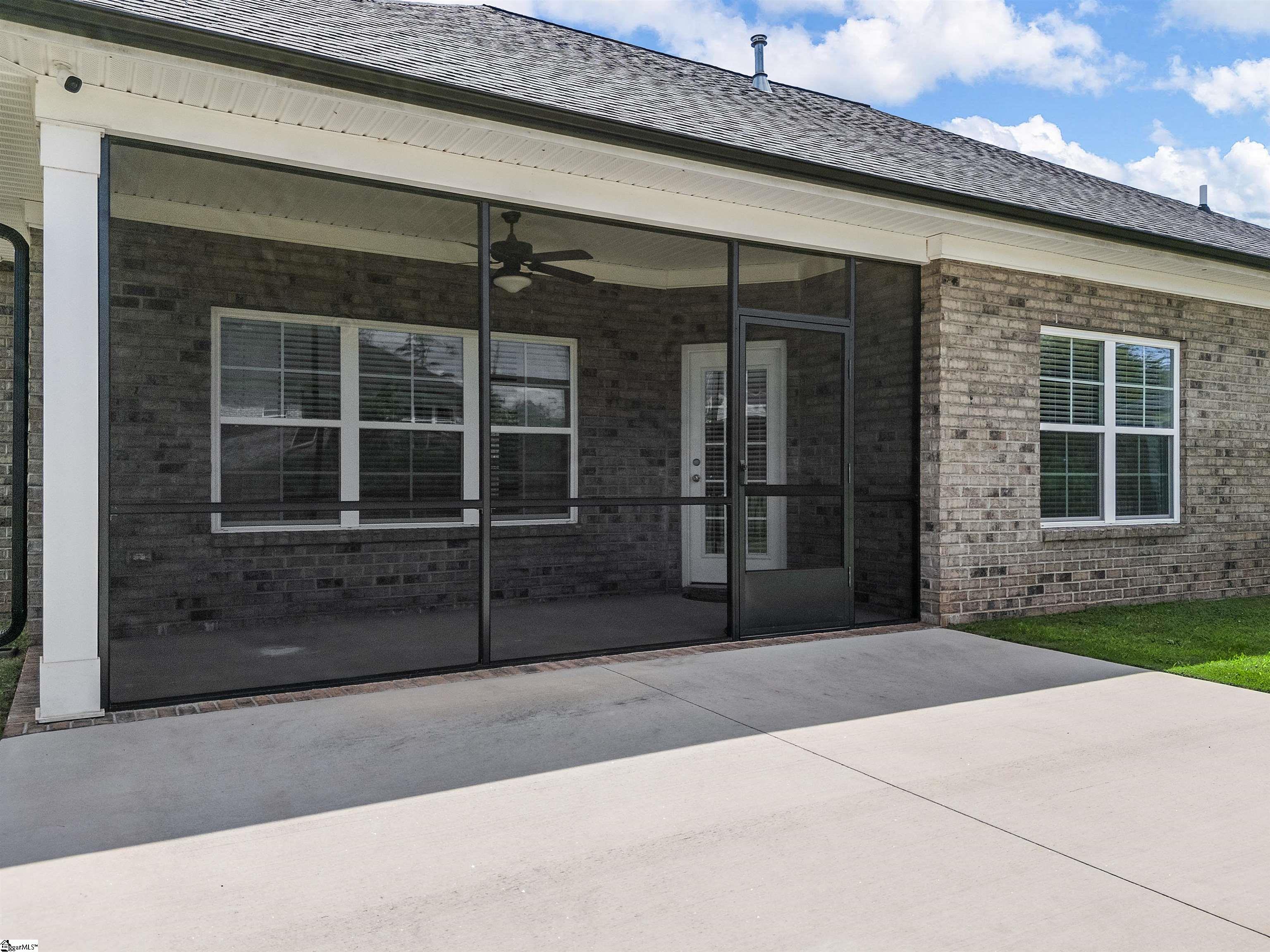 308 Fox Brook Court Taylors, SC 29687