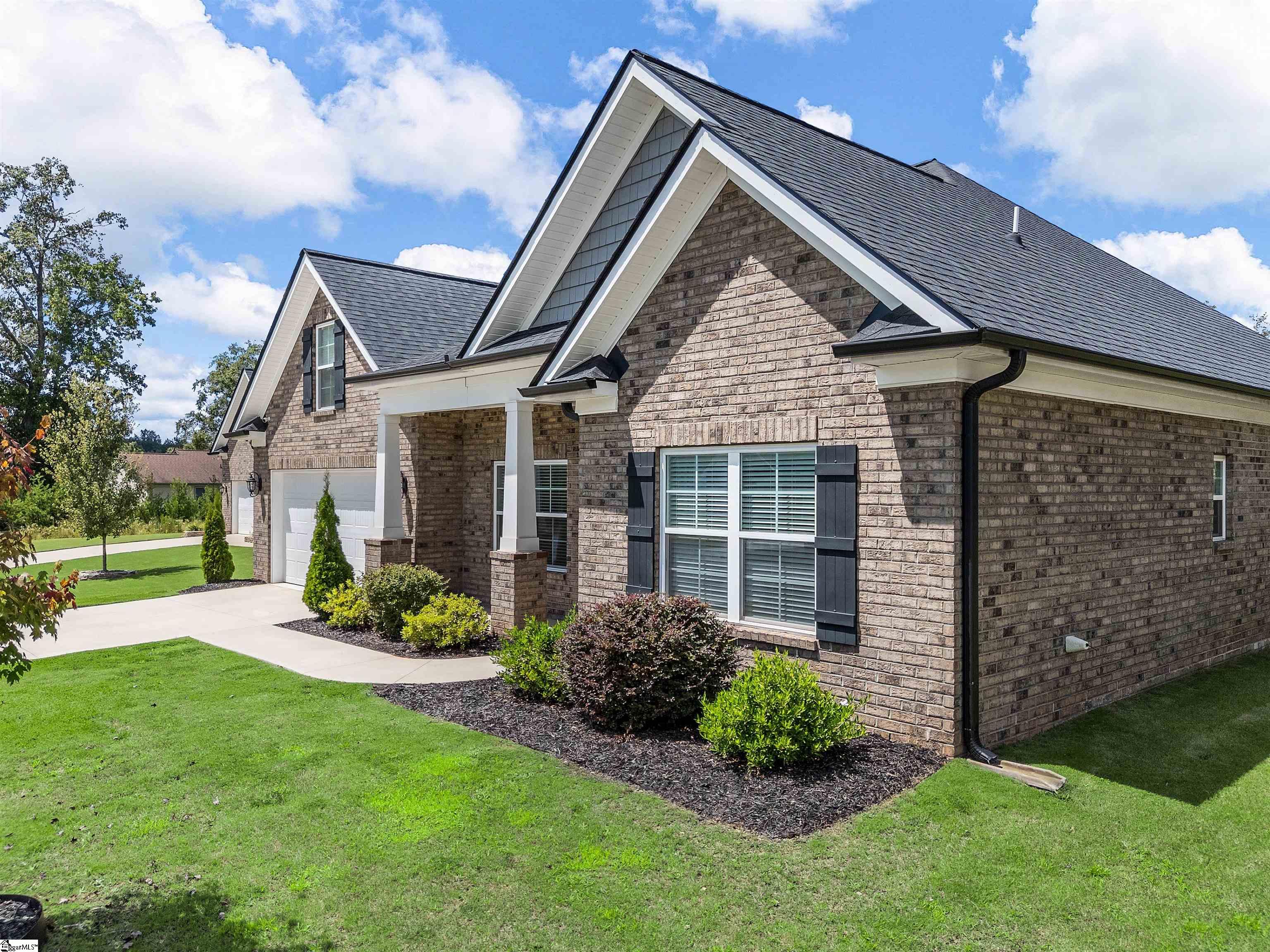 308 Fox Brook Court Taylors, SC 29687
