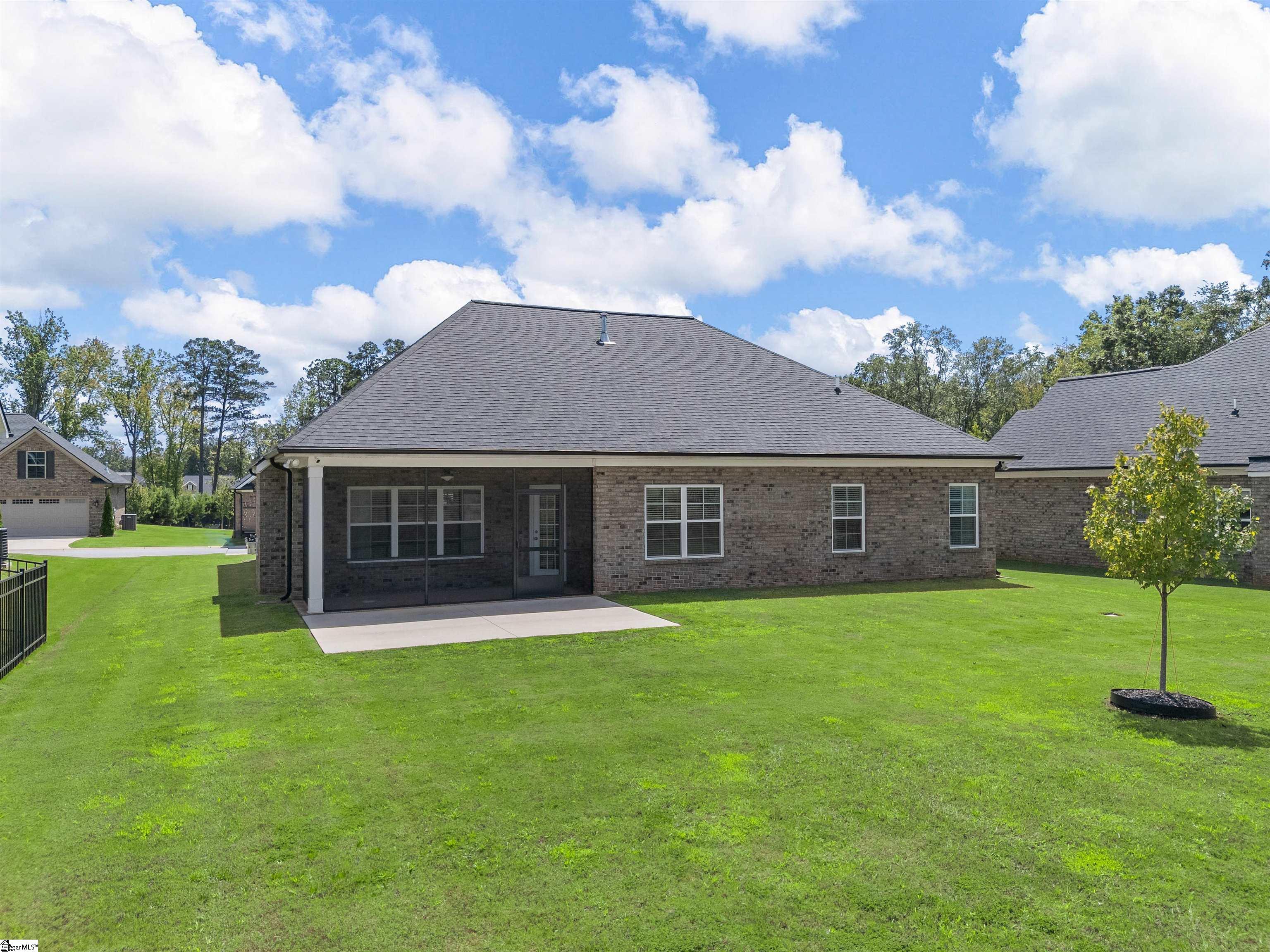 308 Fox Brook Court Taylors, SC 29687