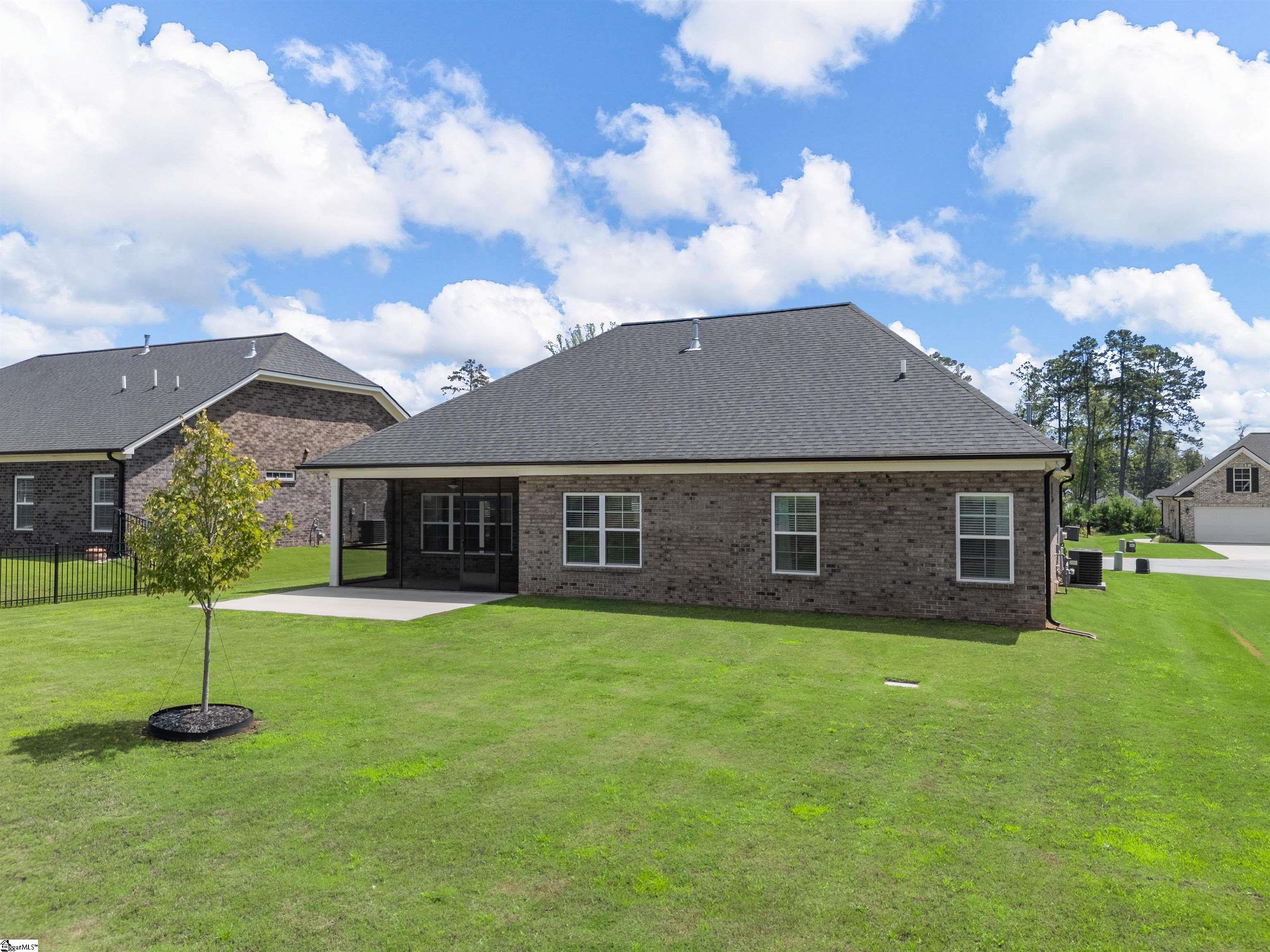 308 Fox Brook Court Taylors, SC 29687