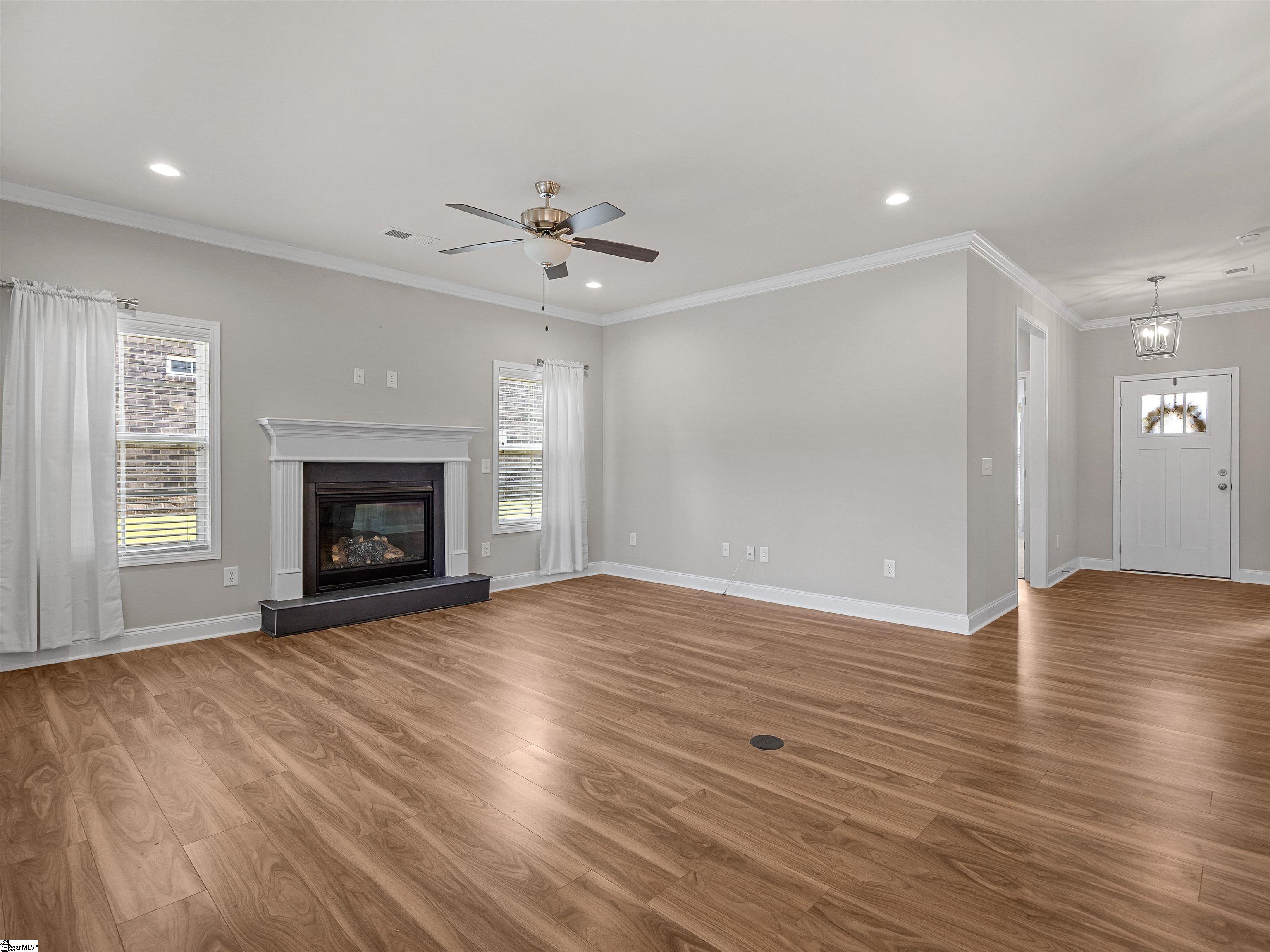 308 Fox Brook Court Taylors, SC 29687