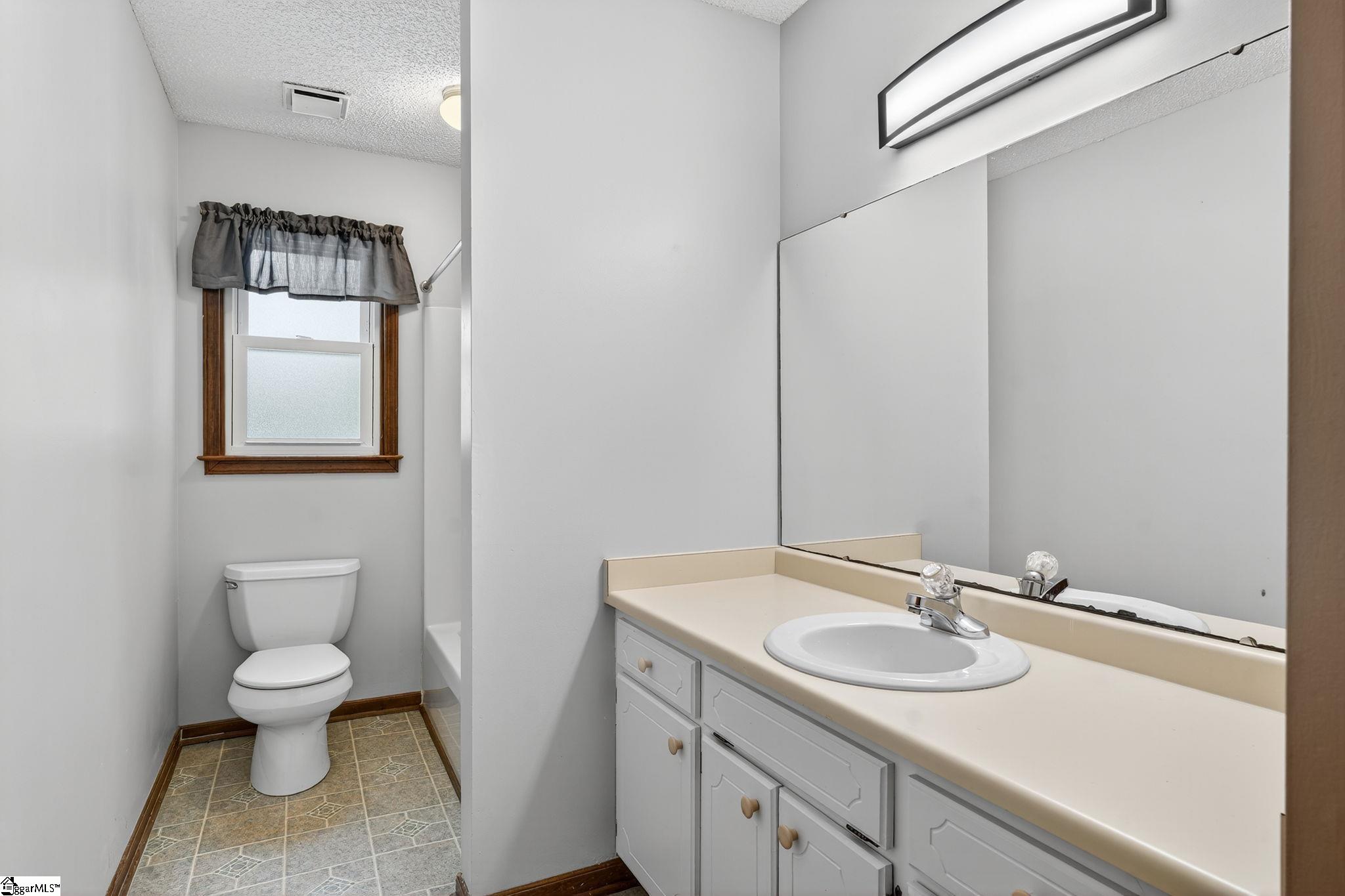 221 Cardington Avenue Piedmont, SC 29673
