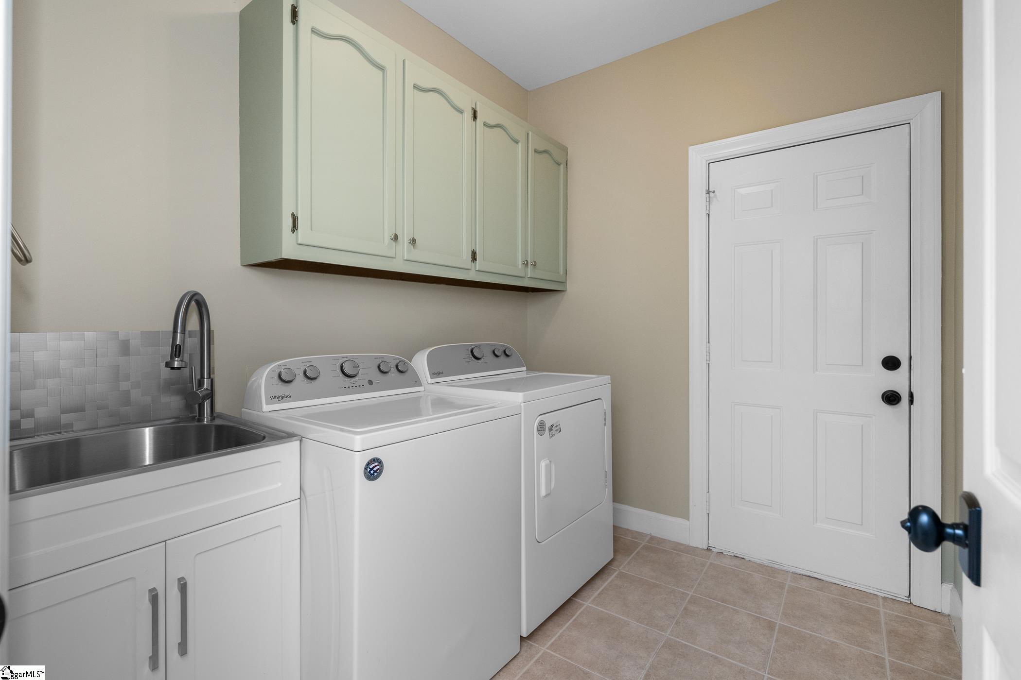 231 Greenview Circle Greenville, SC 29609
