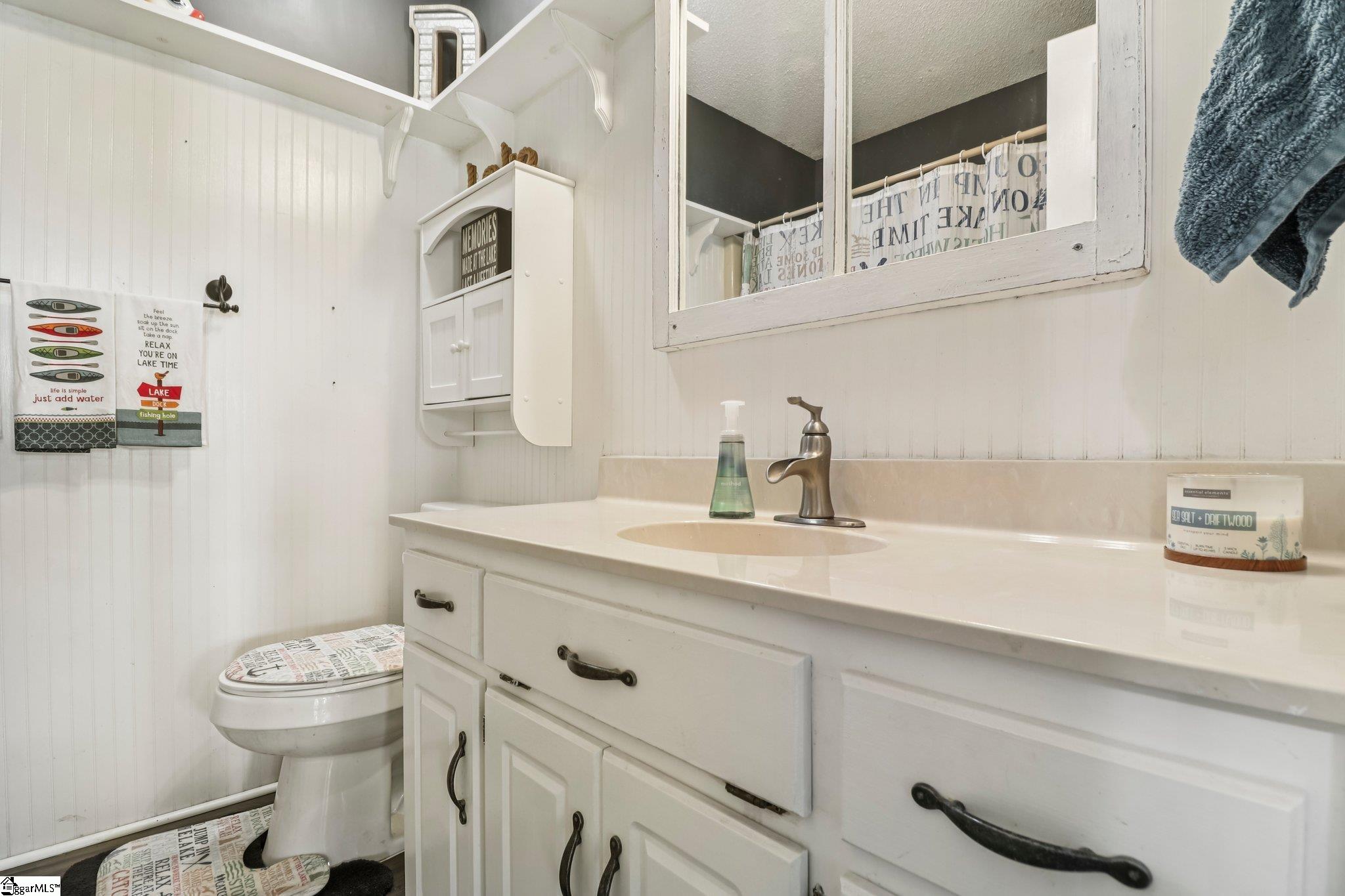 118 Pucketts Cove Road Greenwood, SC 29649