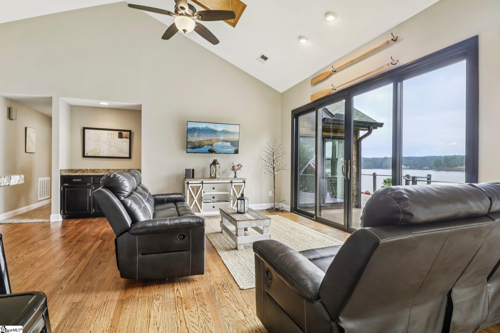 118 Pucketts Cove Road Greenwood, SC 29649