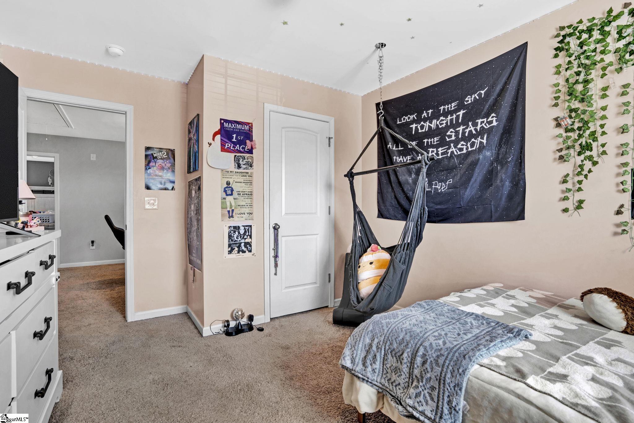 817 Camberwell Road Simpsonville, SC 29680-8202