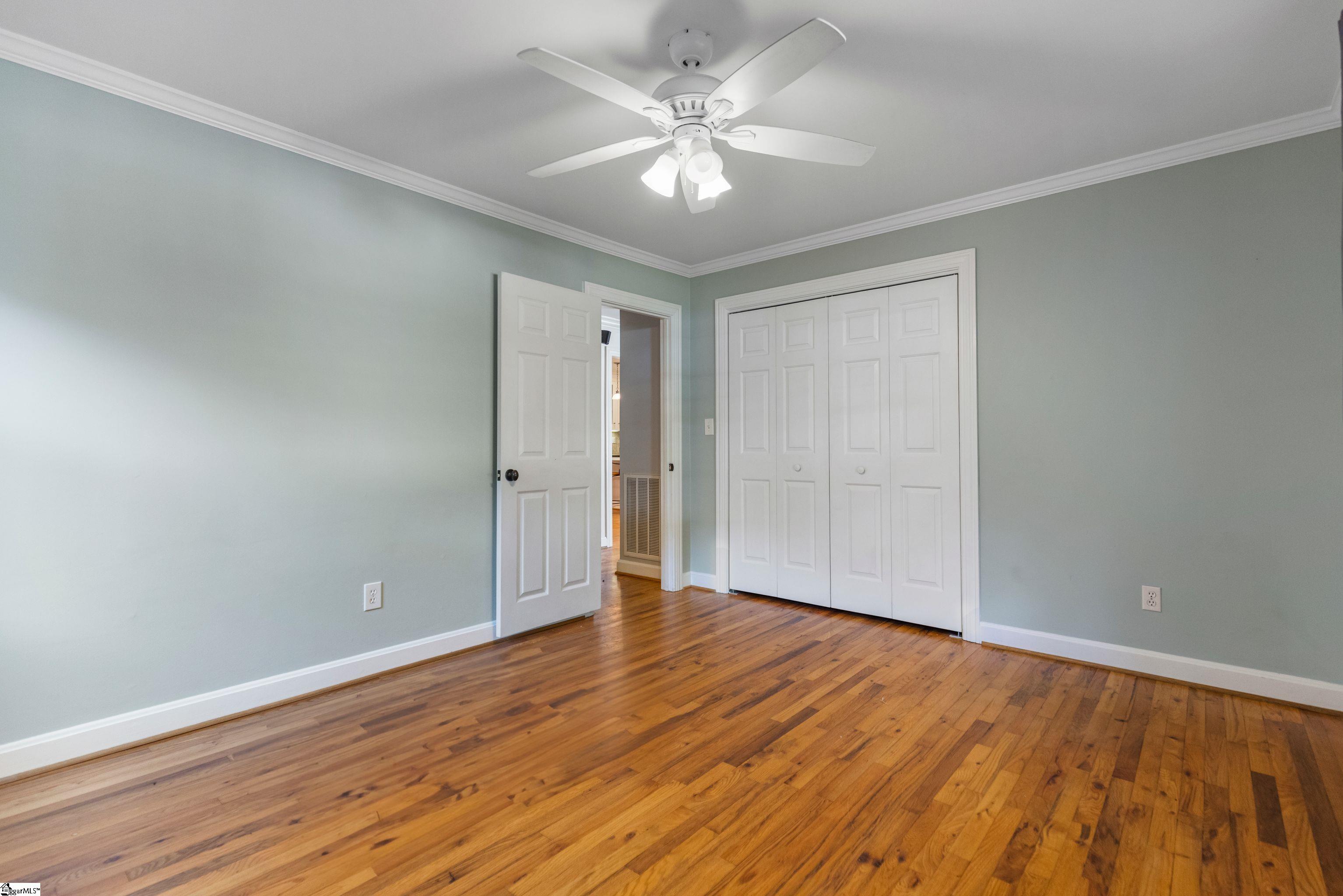 112 N Rockview Drive Greenville, SC 29609