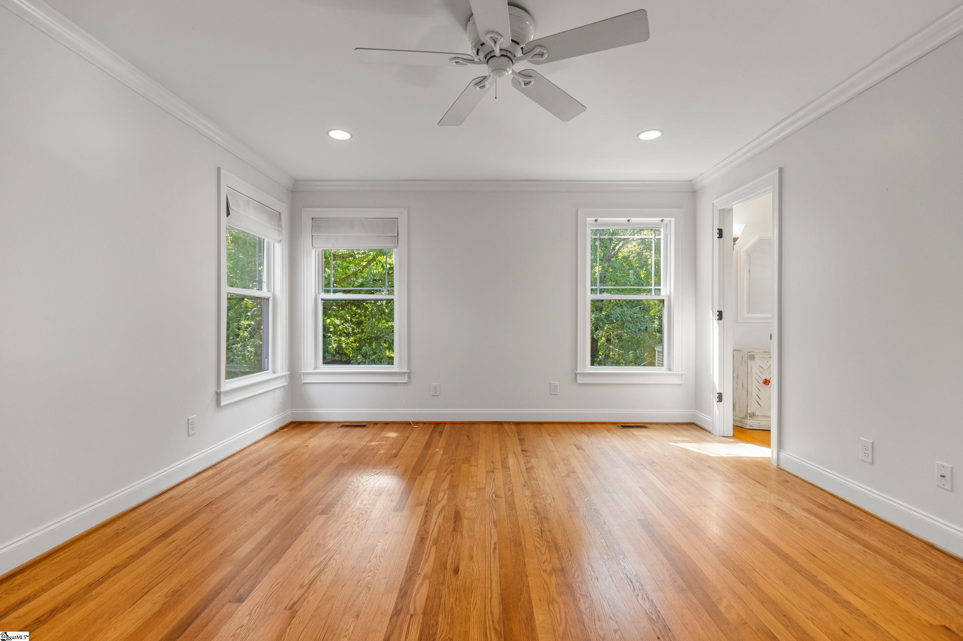 112 N Rockview Drive Greenville, SC 29609