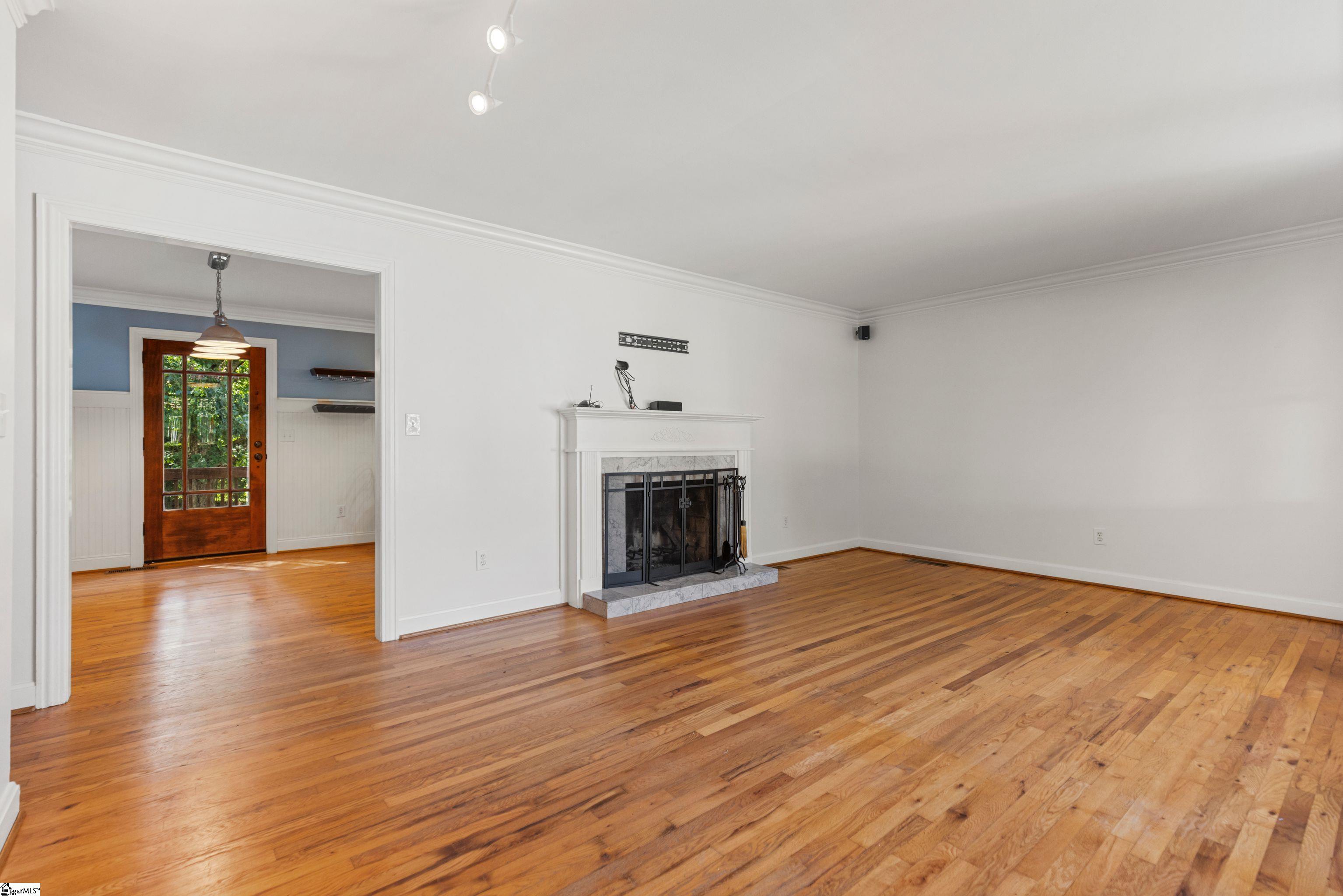 112 N Rockview Drive Greenville, SC 29609