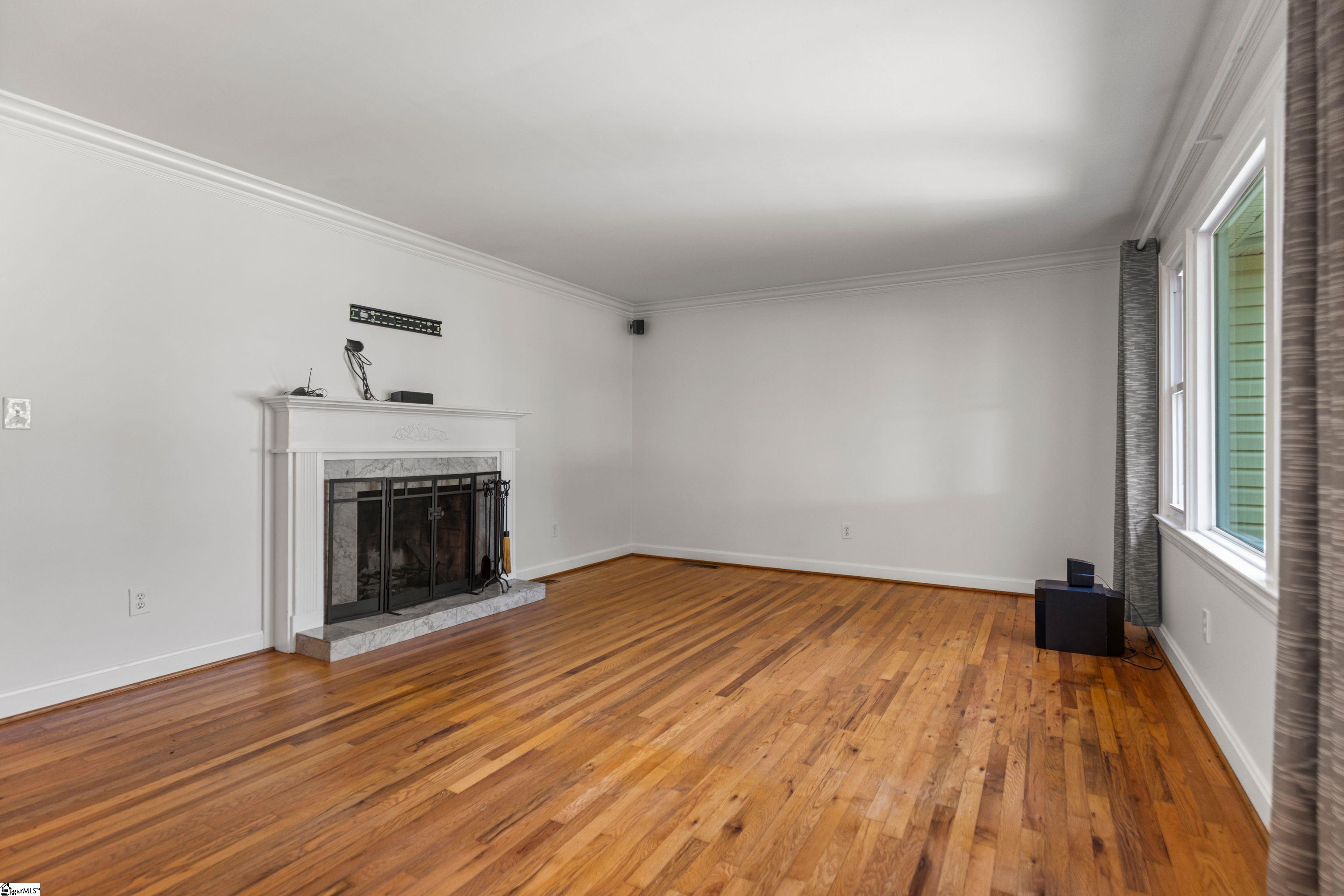112 N Rockview Drive Greenville, SC 29609
